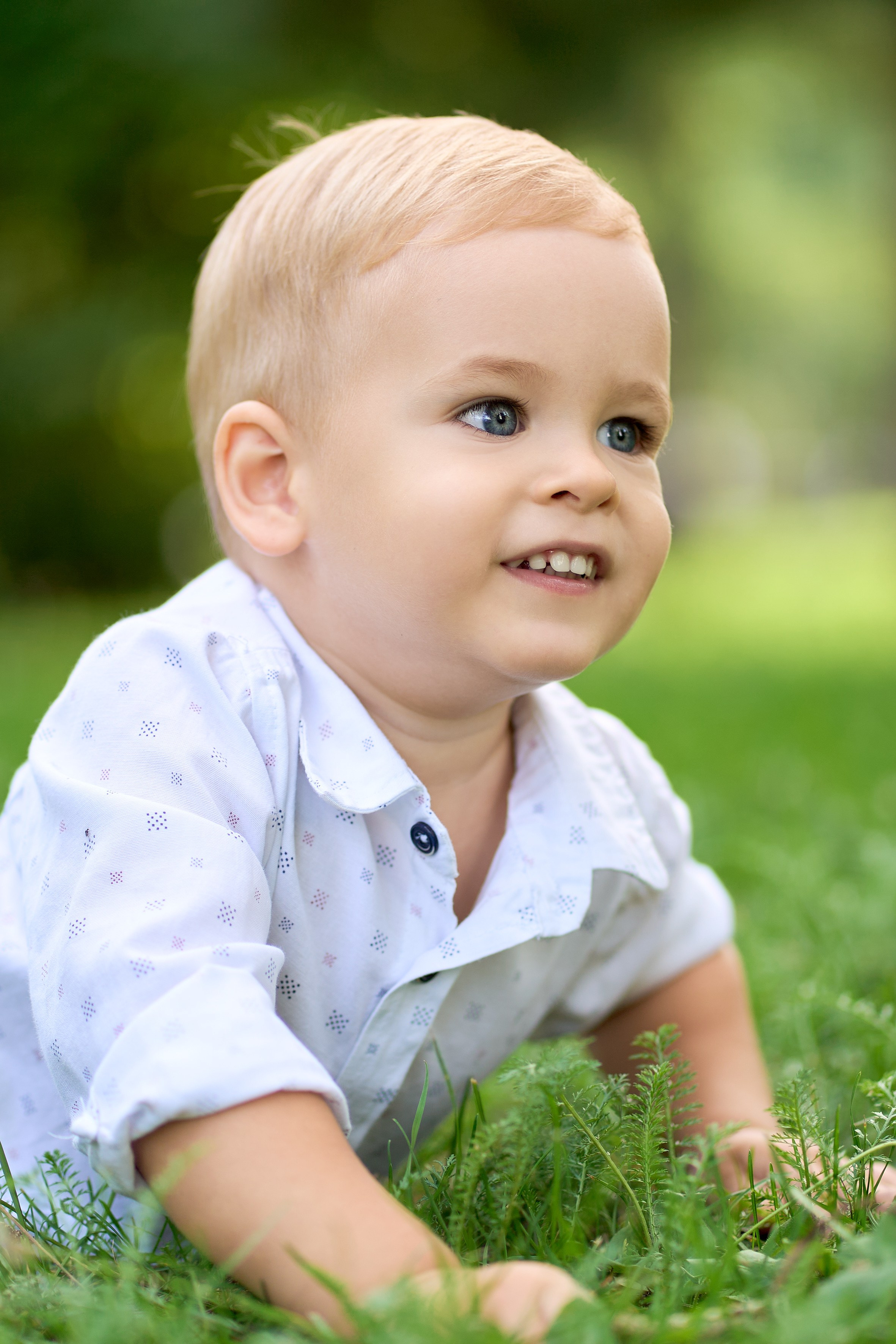 С маленькими детьми на природе. Репортажный и портретный фотограф в Томске Ларионов Артём