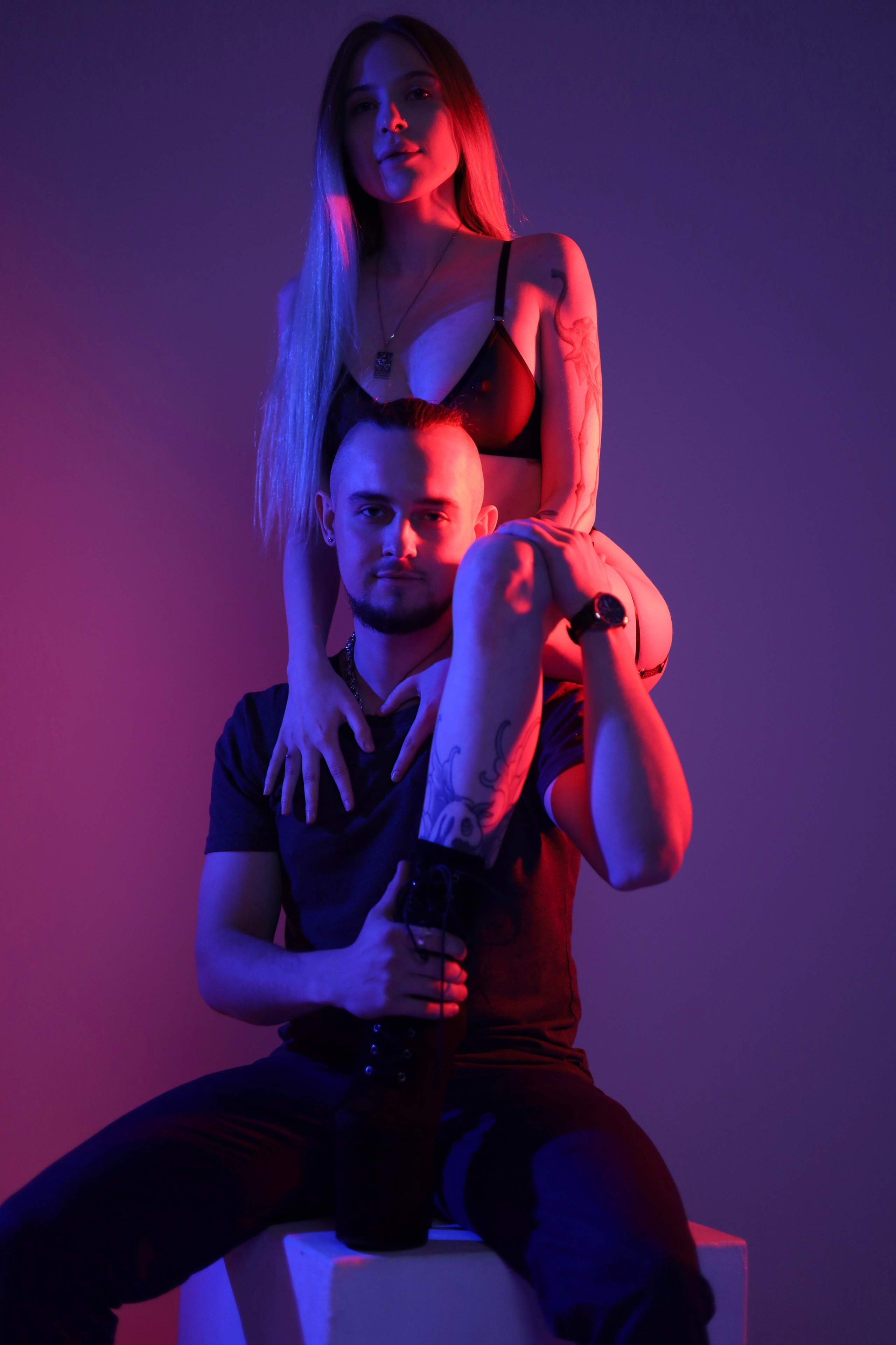 Марго и Макс. Съемка в студии с цветными фильтрами. Портретный фотограф Панферова Регина г. Санкт-Петербург, г. Казань