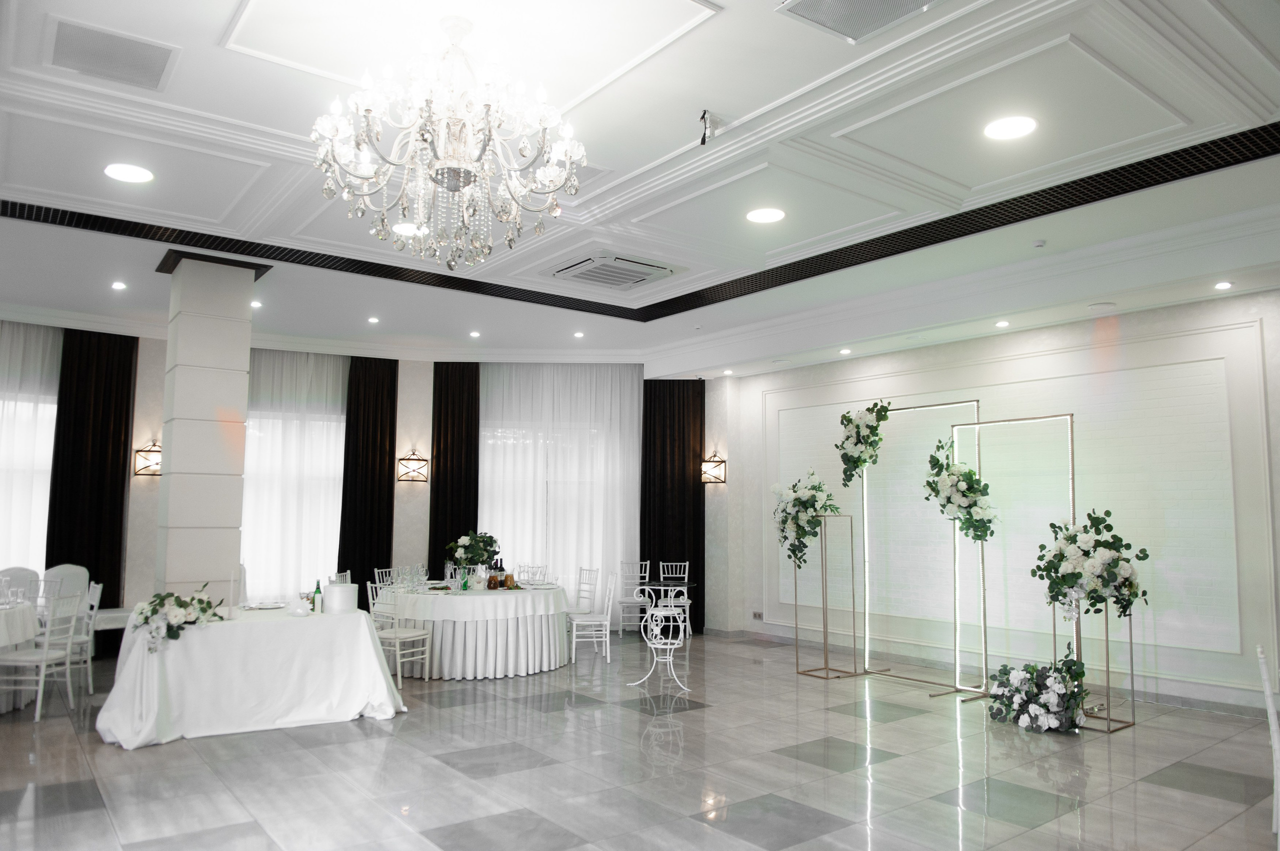 Дмитрий и Анастасия. Главная