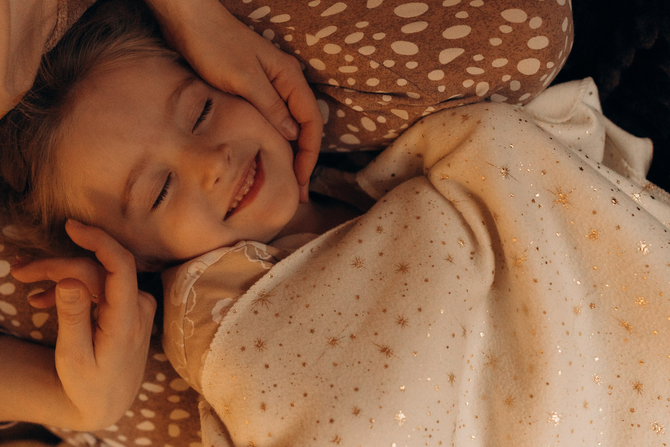 Семейные фотосессии (в студии, на улице или у вас дома). Фотограф Антонина Знак. Семейные фотосессии. Москва и МО