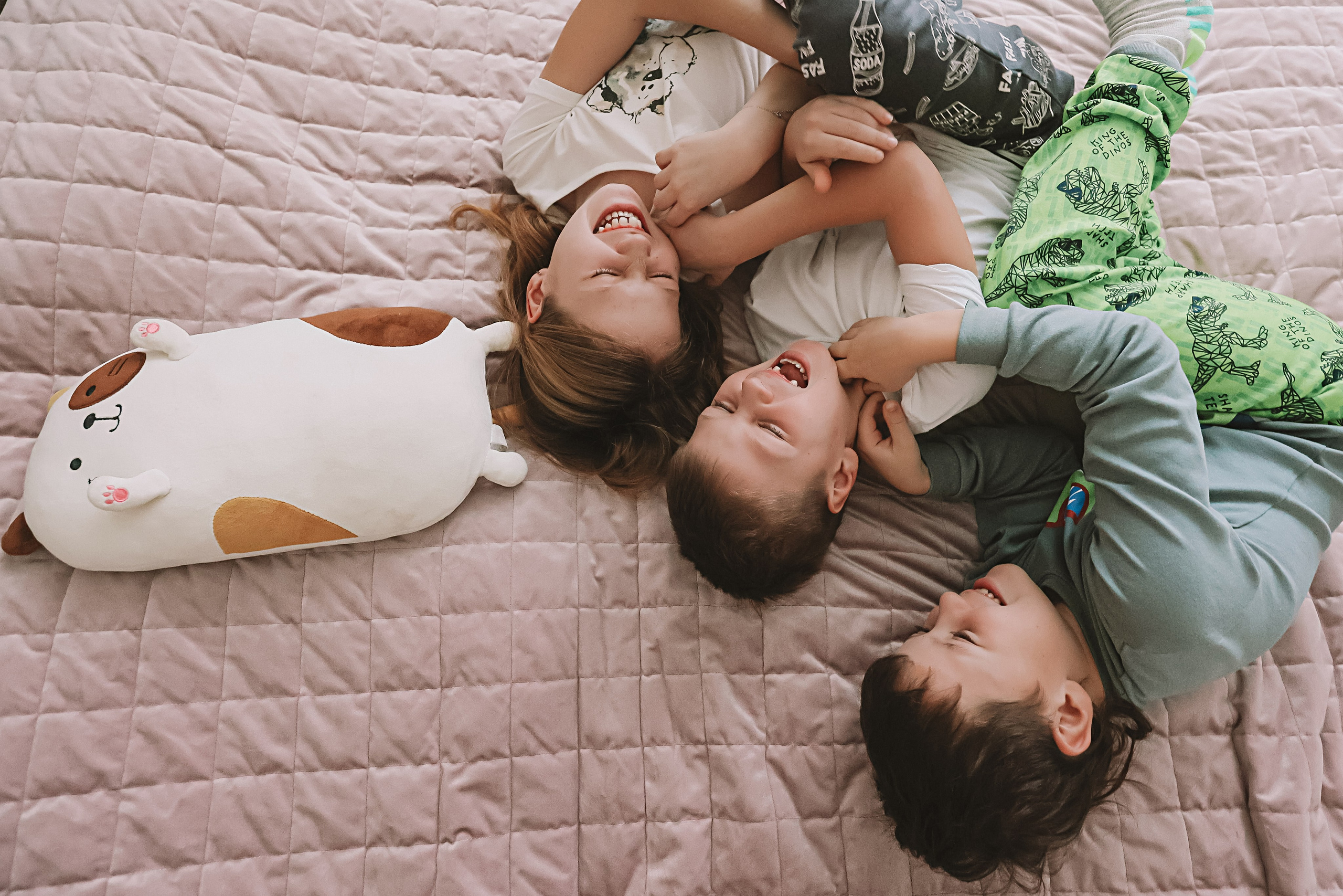 Большая семья репортаж. Семейный фотограф Тюмень, фотограф на роды Салмина Мария