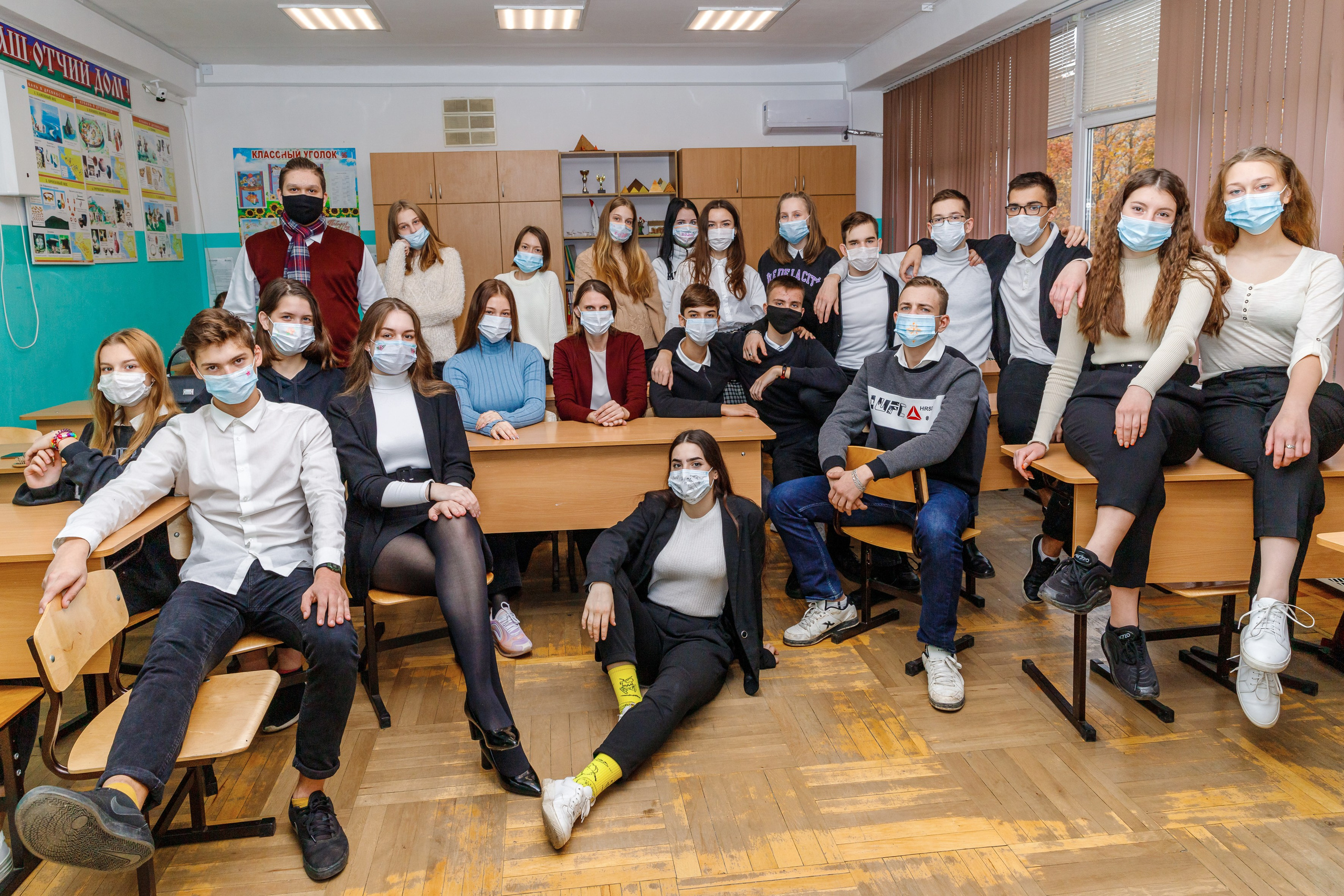 И В ШКОЛЕ ЕСТЬ ЖИЗНЬ. Марина Ушакова. Фотограф. Выпускные альбомы. г. Краснодар