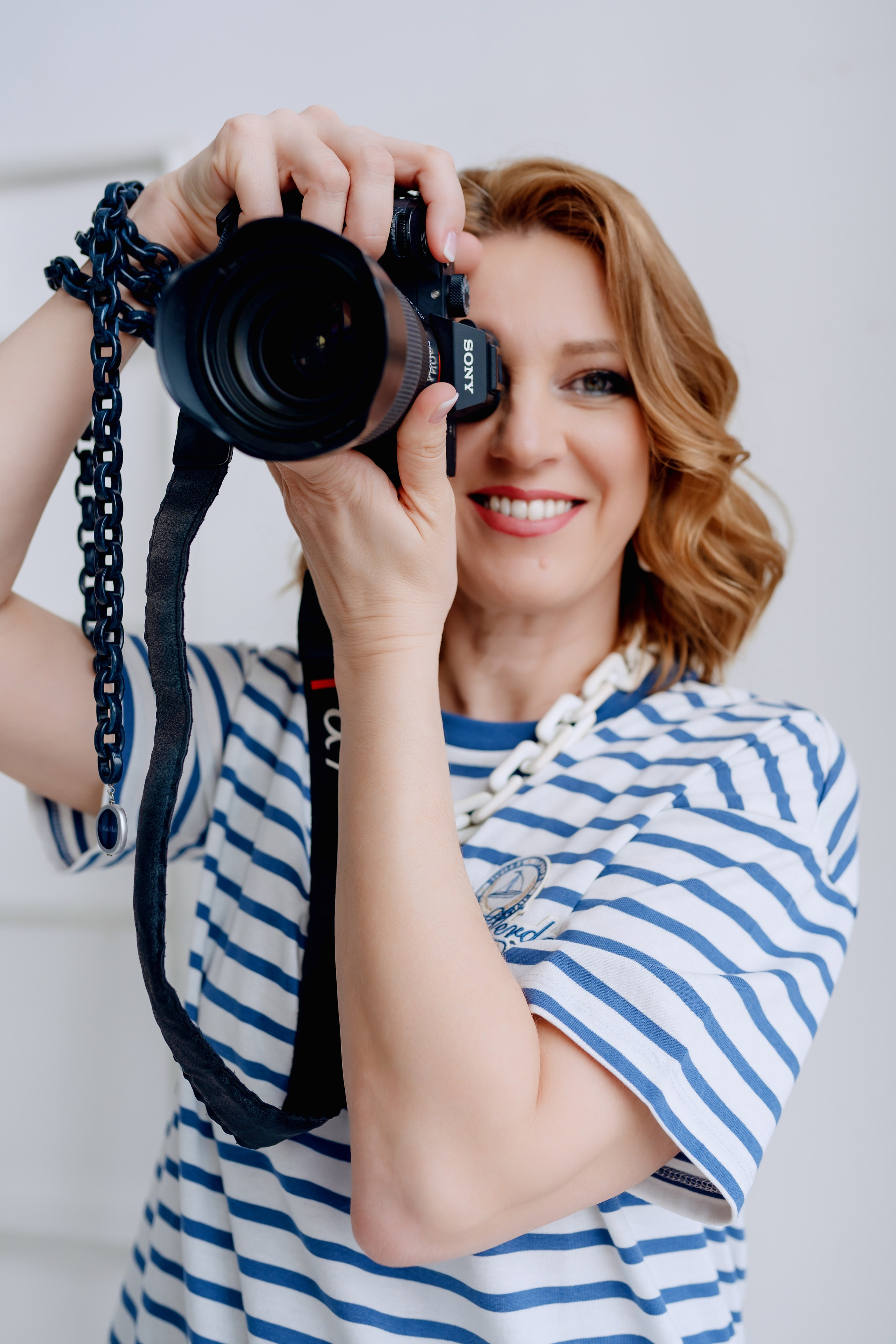 Профессиональная фотосессия для контента в соц.сети фотографа. Фотограф Ким Наталья в Красноярске