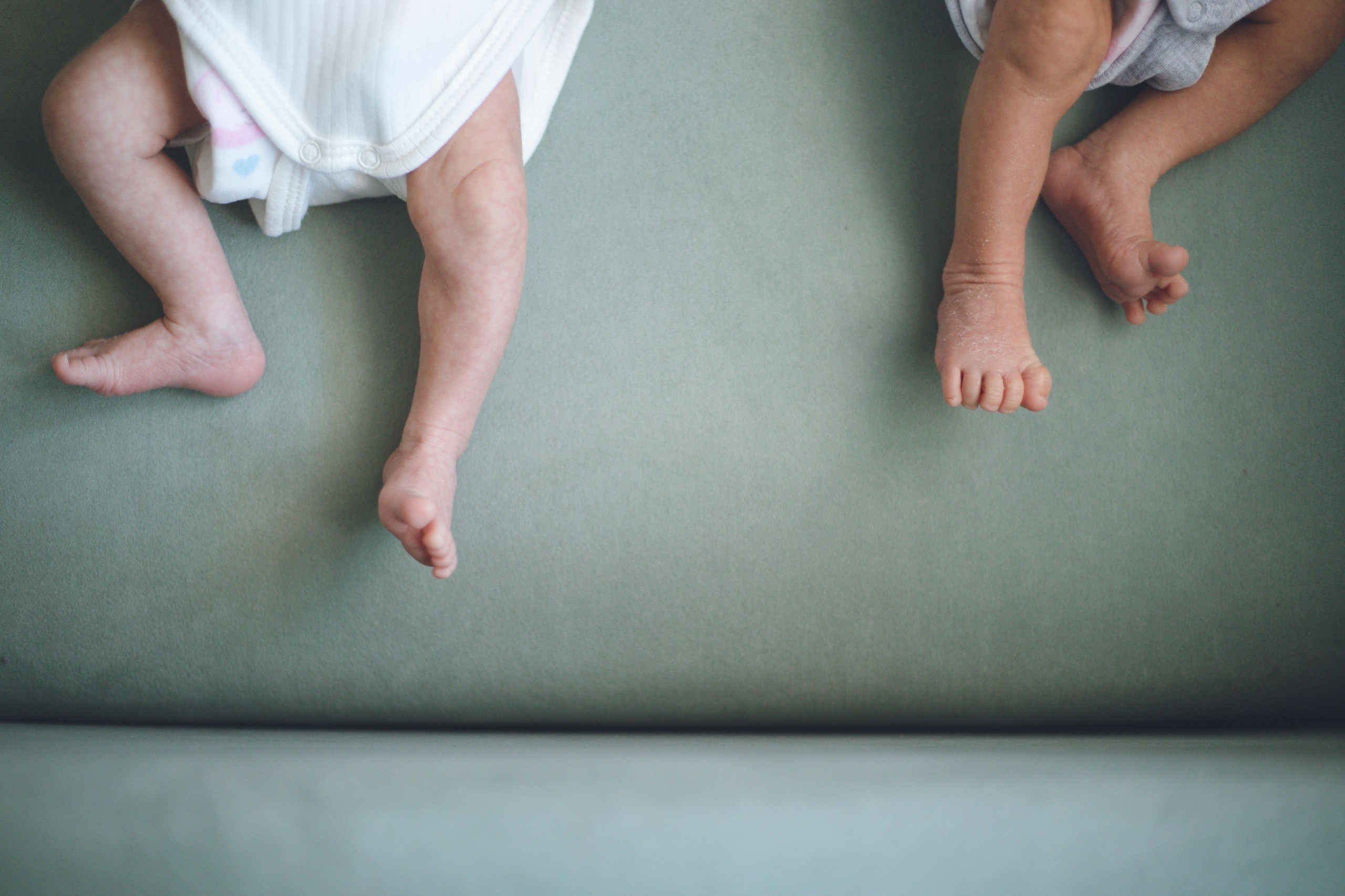 Двойняшки Лев и Никита. Семейный фотограф г. Димировград Андросова Екатерина