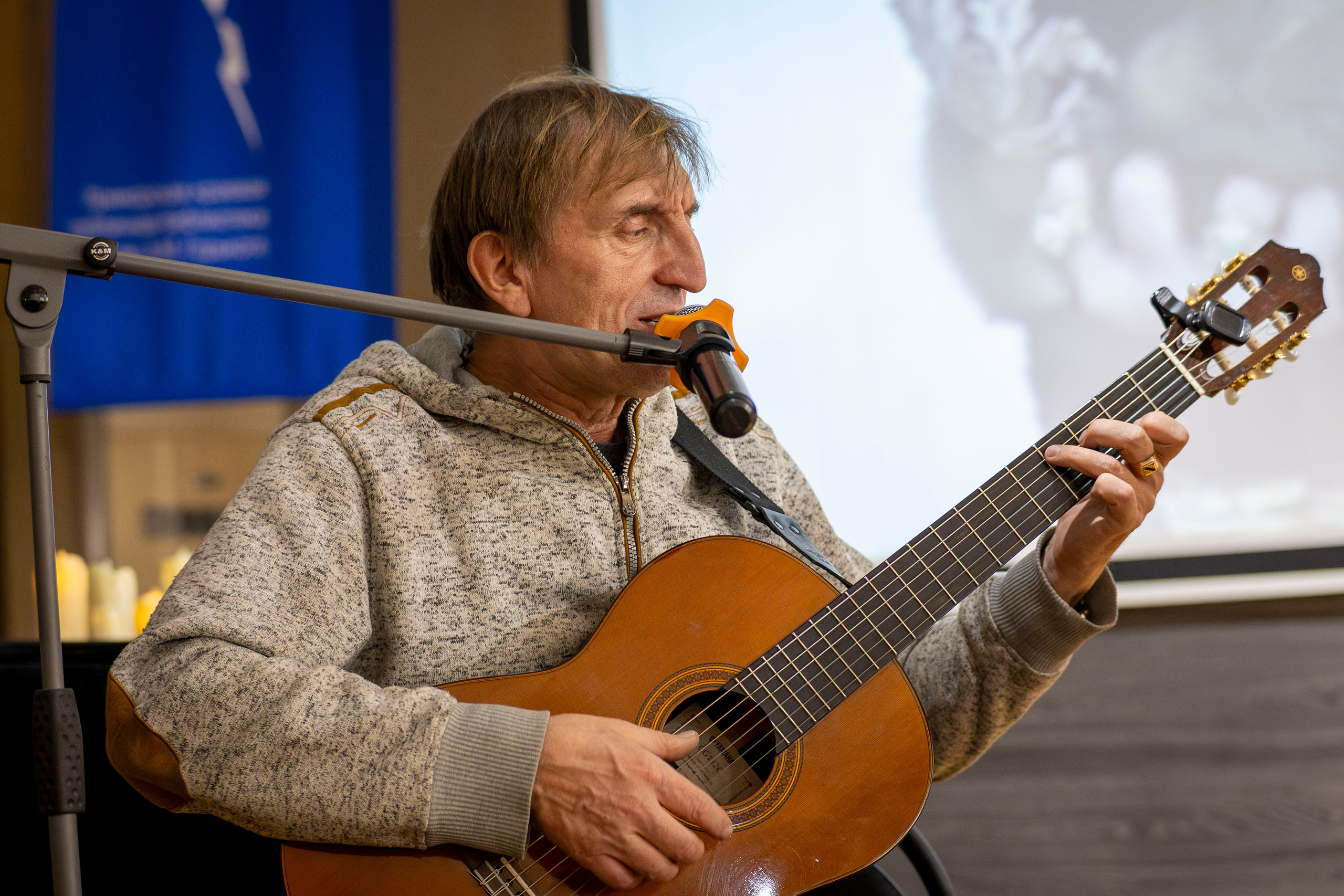 Библиотека им. Горького г. Владивосток. Фотограф г. Владивосток