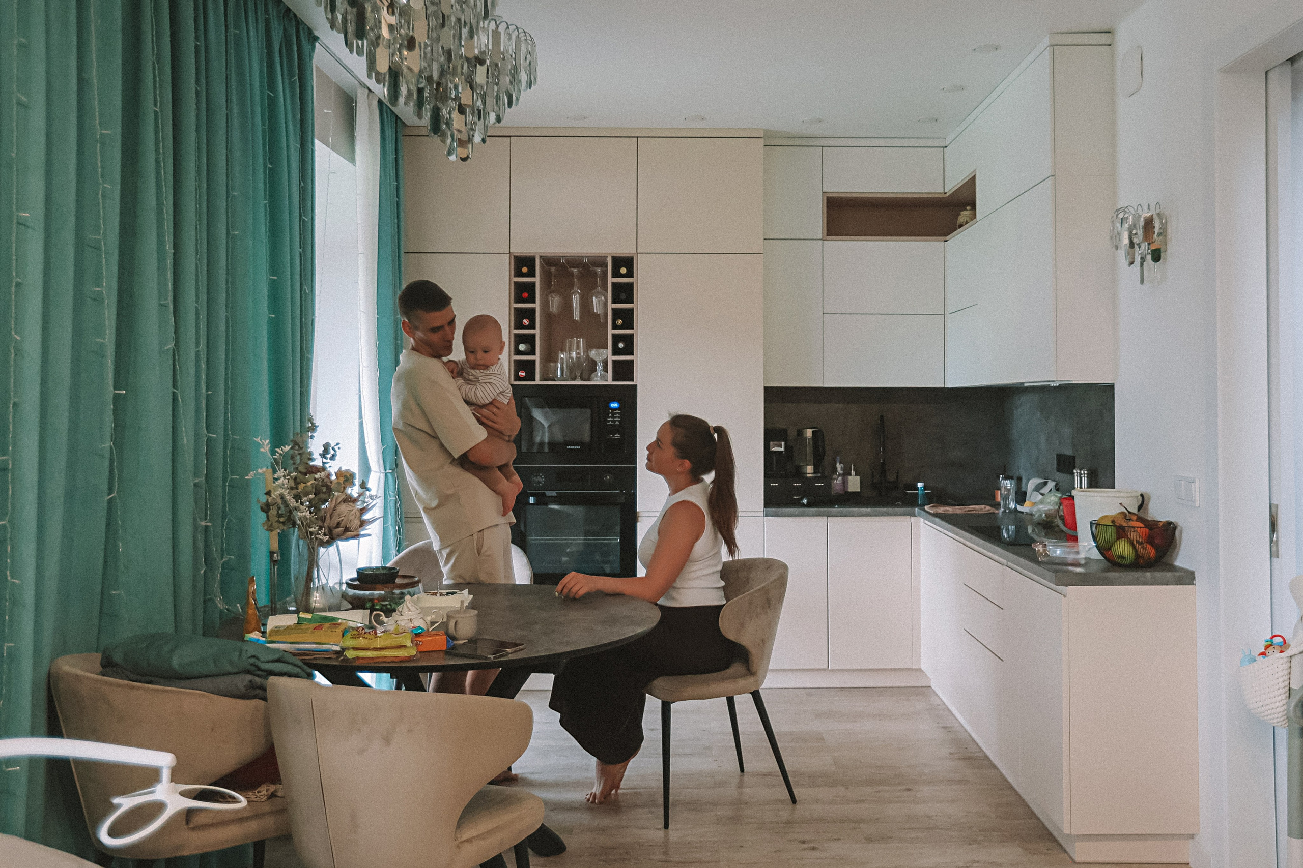 Мише 8 месяцев. Семейный фотограф Тюмень, фотограф на роды Салмина Мария