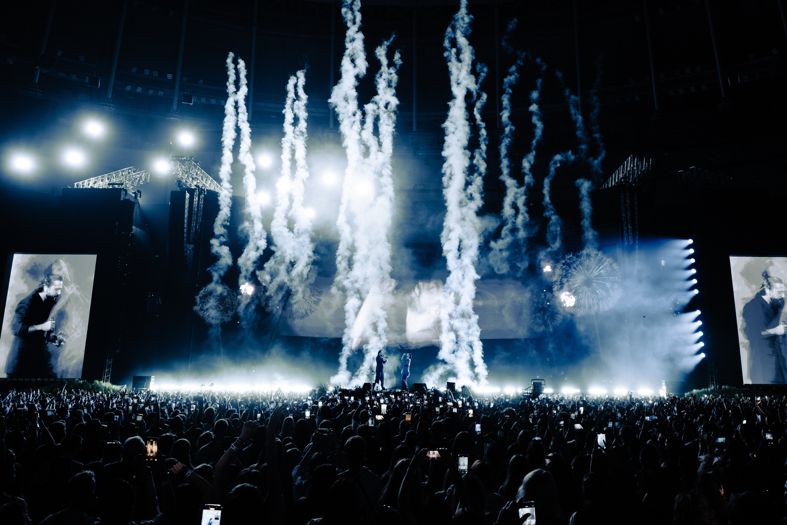 МОТ В ВТБ АРЕНЕ 31.08.25. Концертный и репортажный фотограф в Москве и Санкт-Петербурге Мария