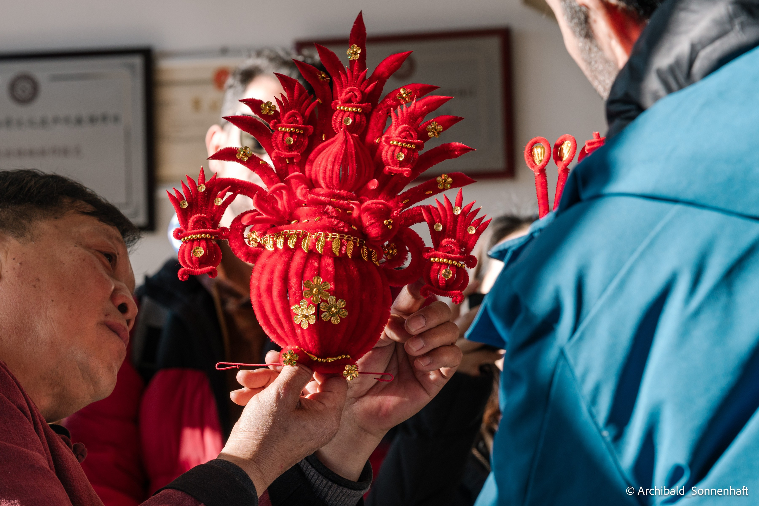 真丝绒绣技艺. Photographer in Guangzhou, China. Archibald Sonnenhaft