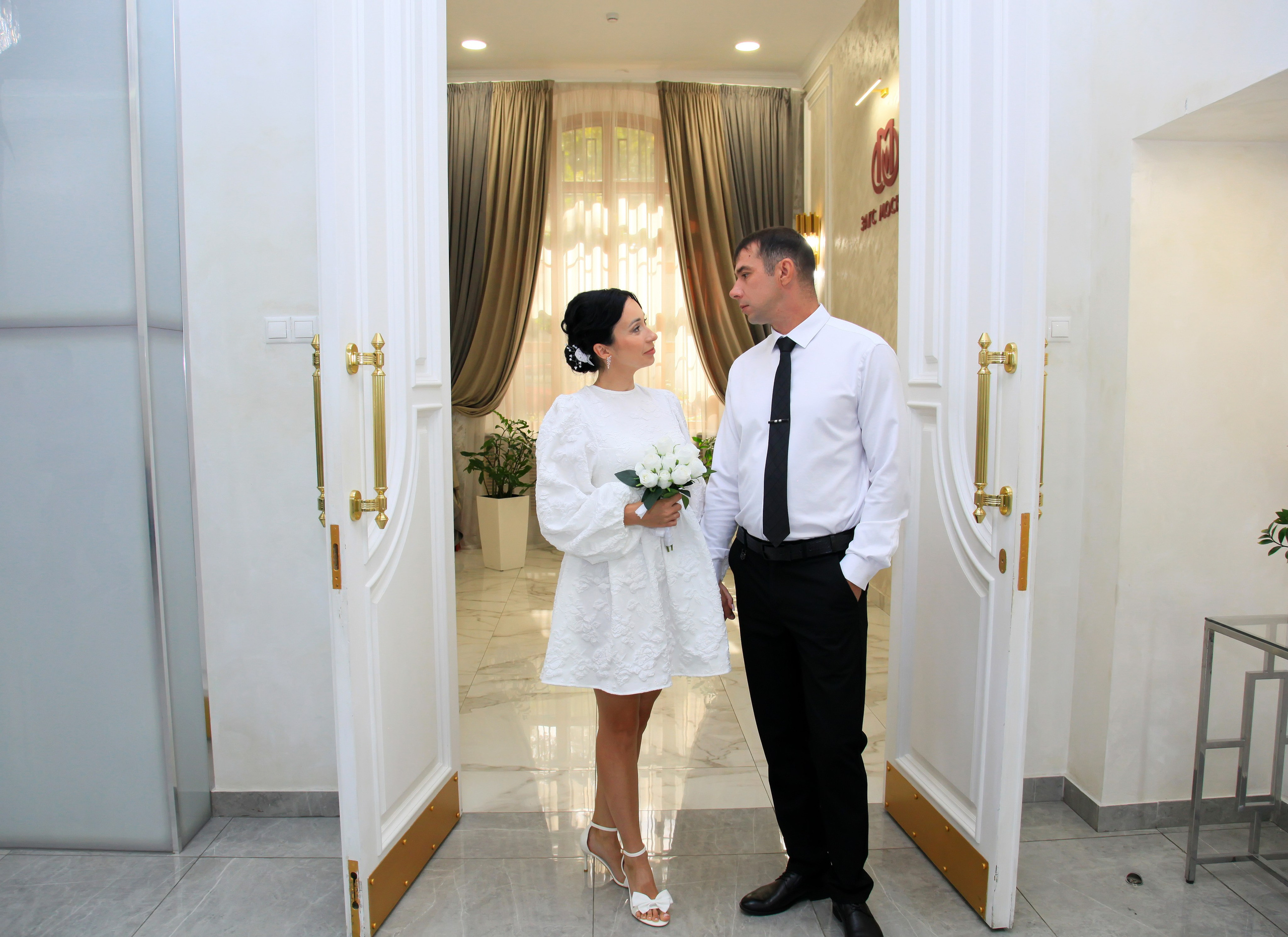 Кутузовский ЗАГС Фото и видеосъемка в Кутузовском ЗАГСЕ. Фотограф Москва Одинцово Кубинка Краснознаменск Лапино