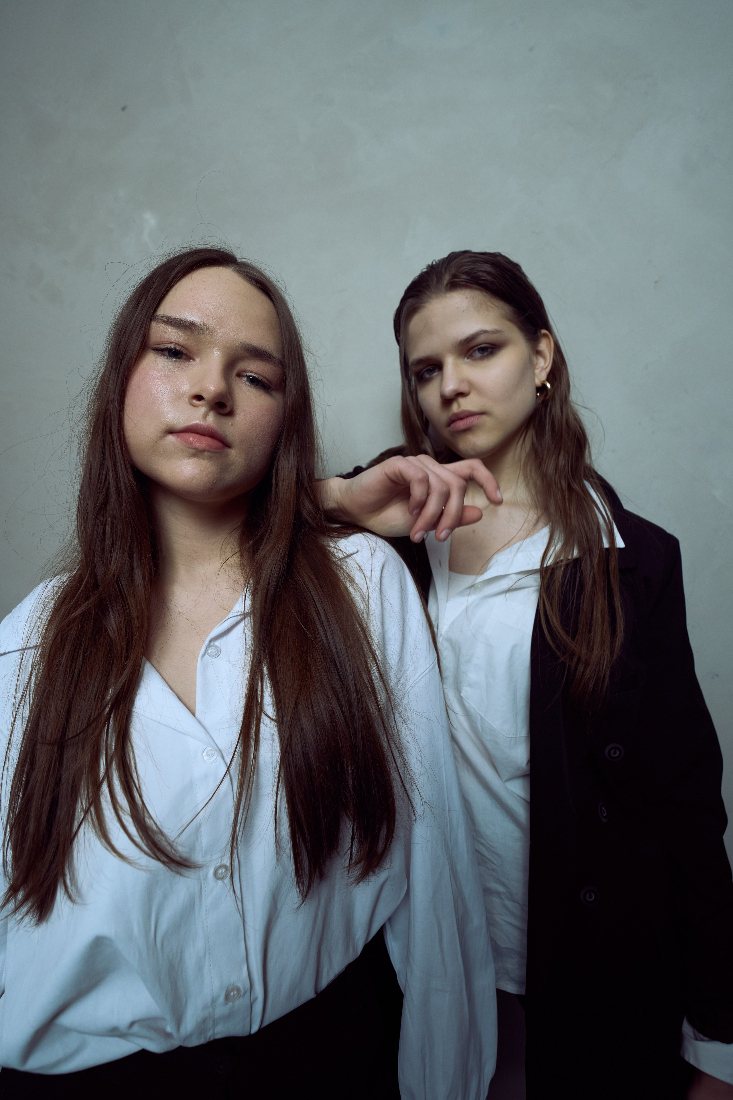 Ника и Ксюша. Репортажный фотограф мероприятий и концертов в Екатеринбурге