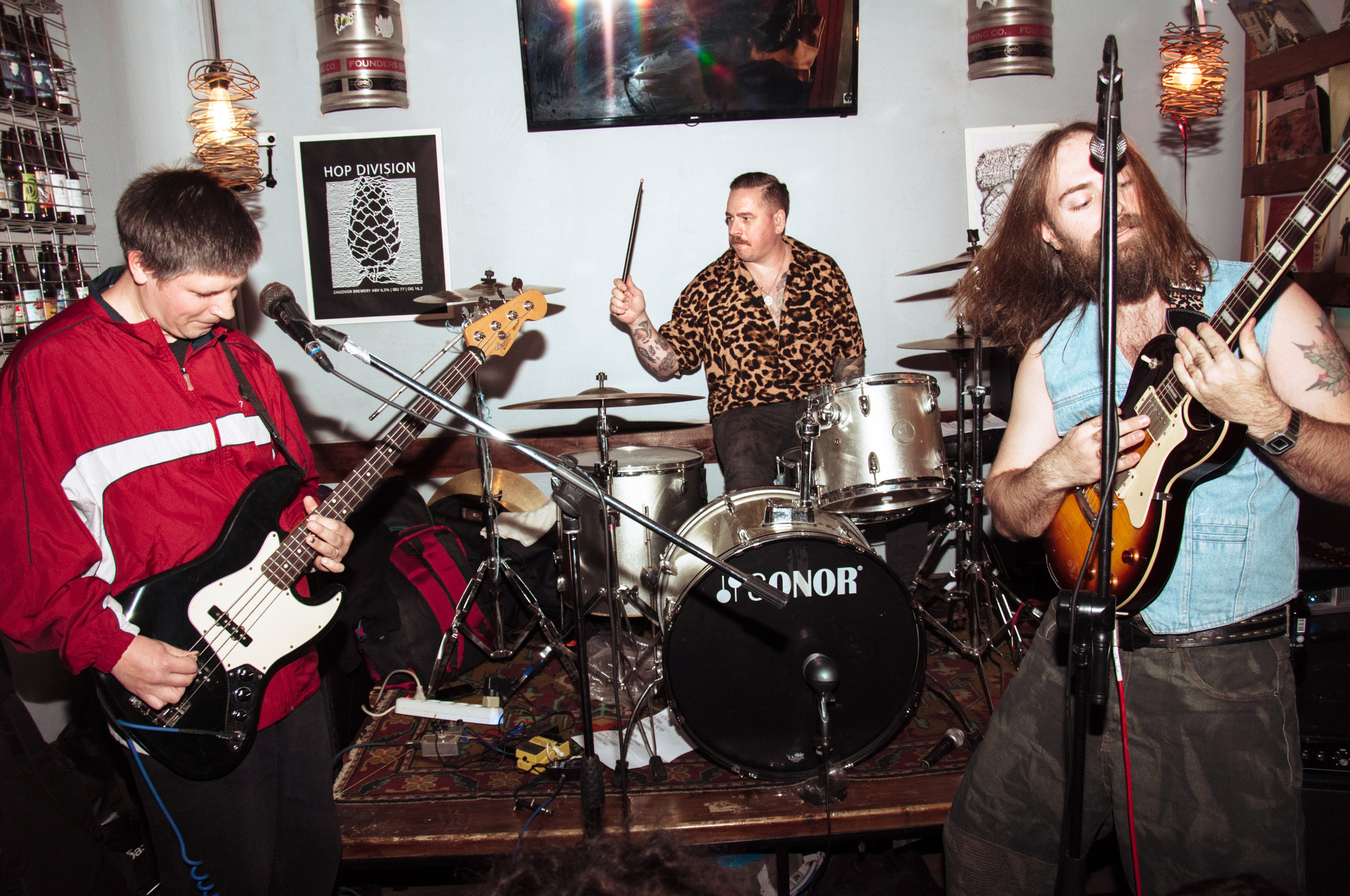 28.02 Памятка, Мерзкое быдло. Репортажный фотограф в Симферополе Зареев Иван