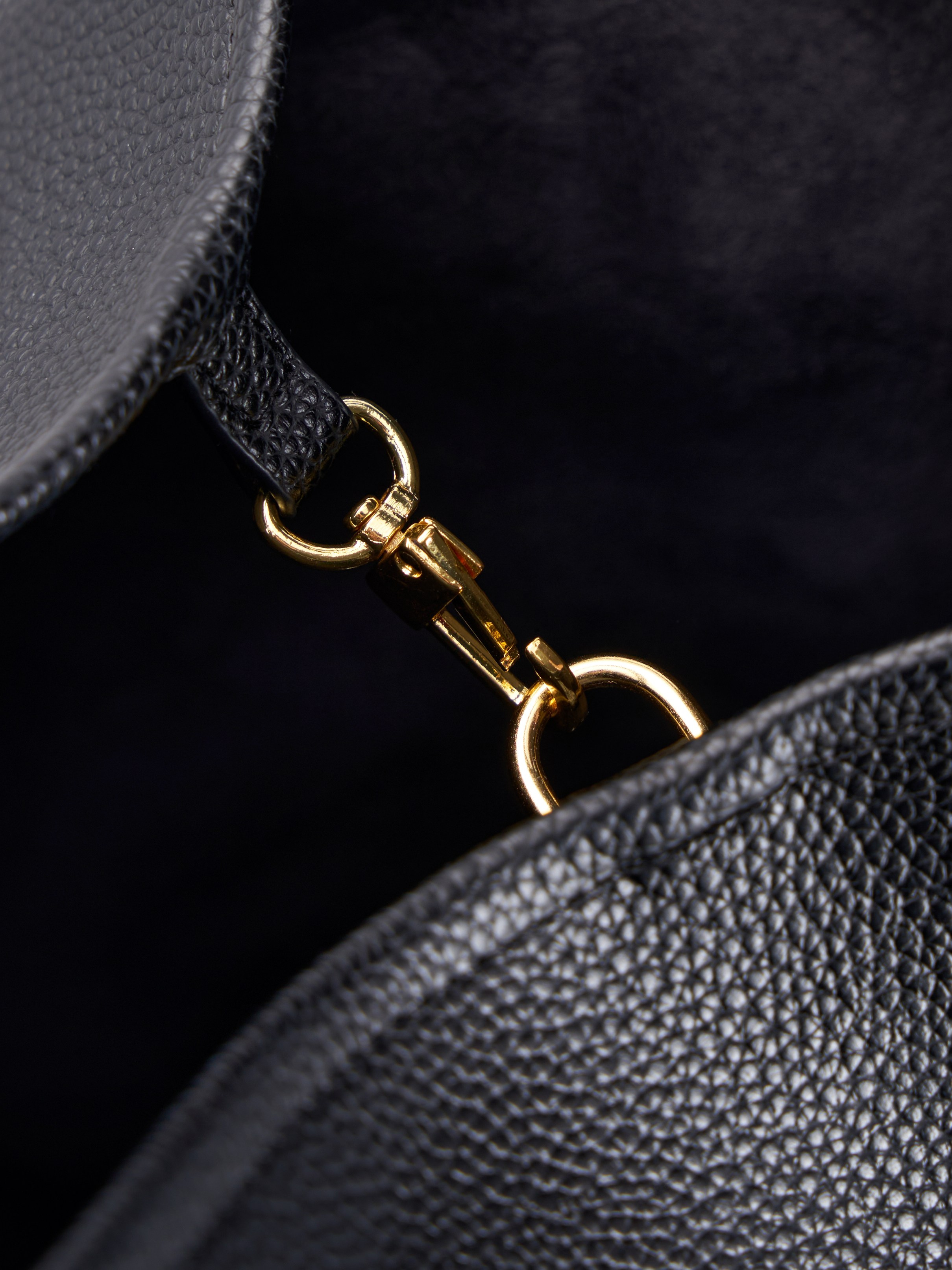 Кожаная сумка для маркетплейсов. Предметный фотограф в Екатеринбурге