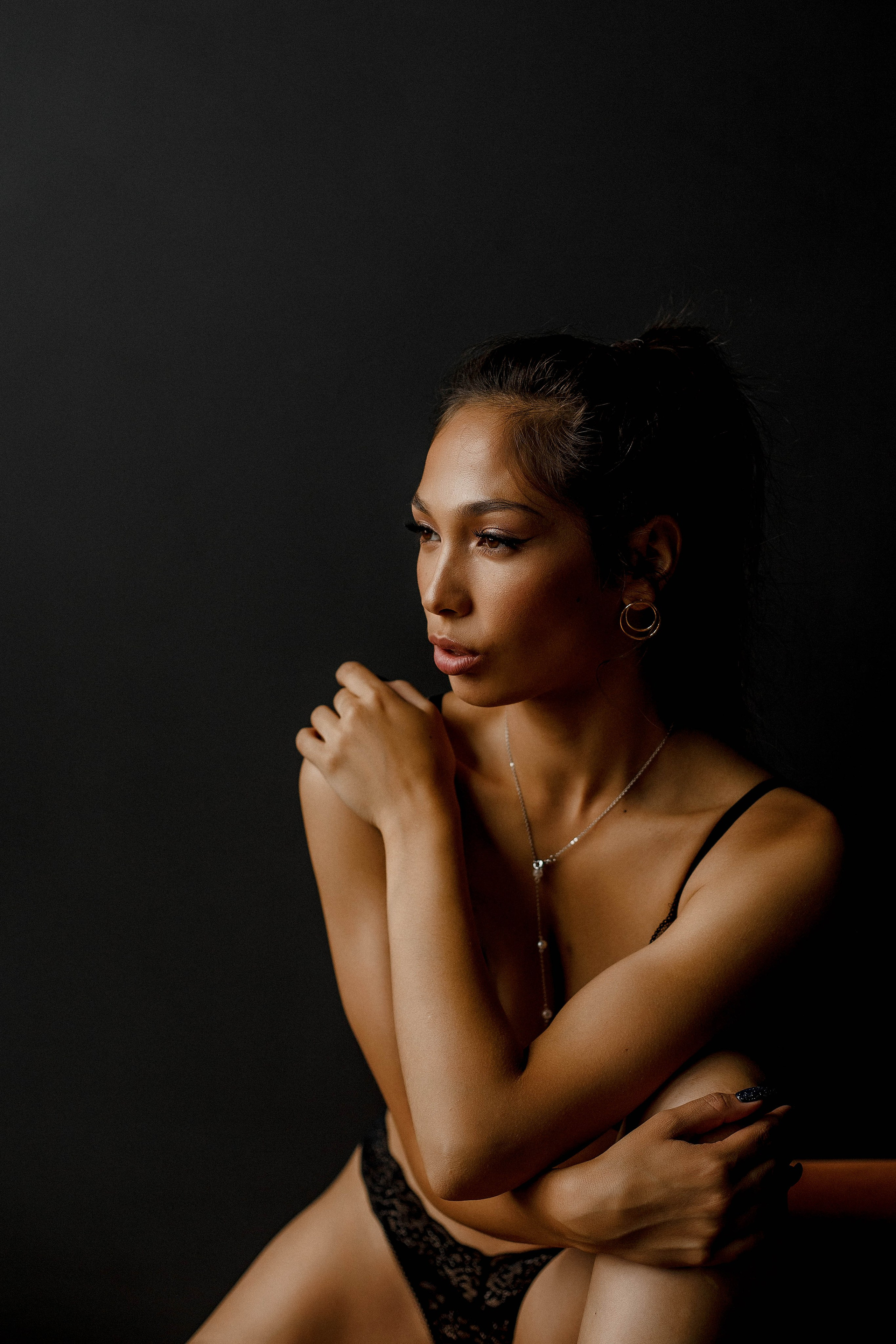 Азиза (в белье). Фотограф из Владивостока Юлия Черепова