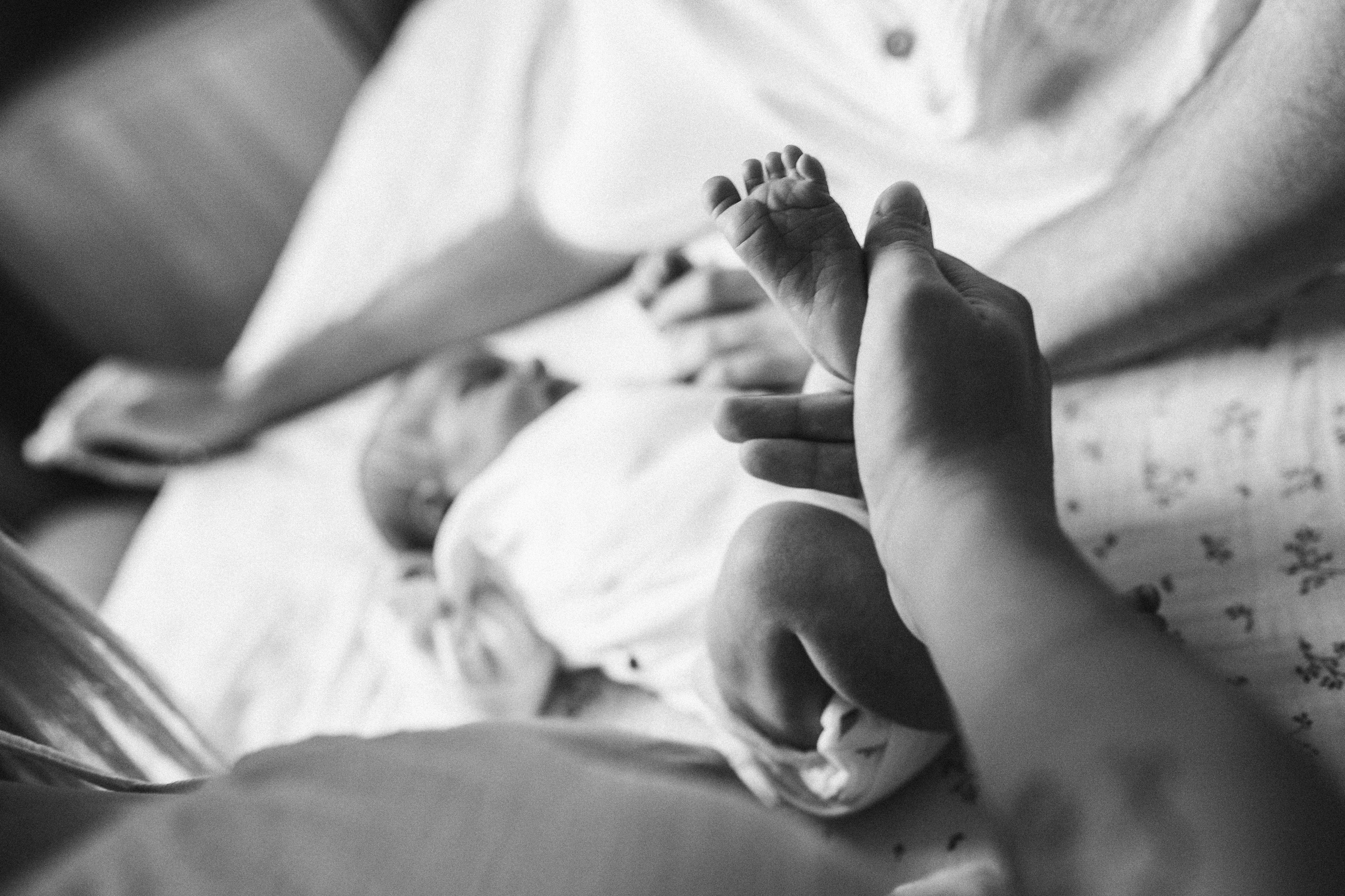 чб фотосессия с малышом 