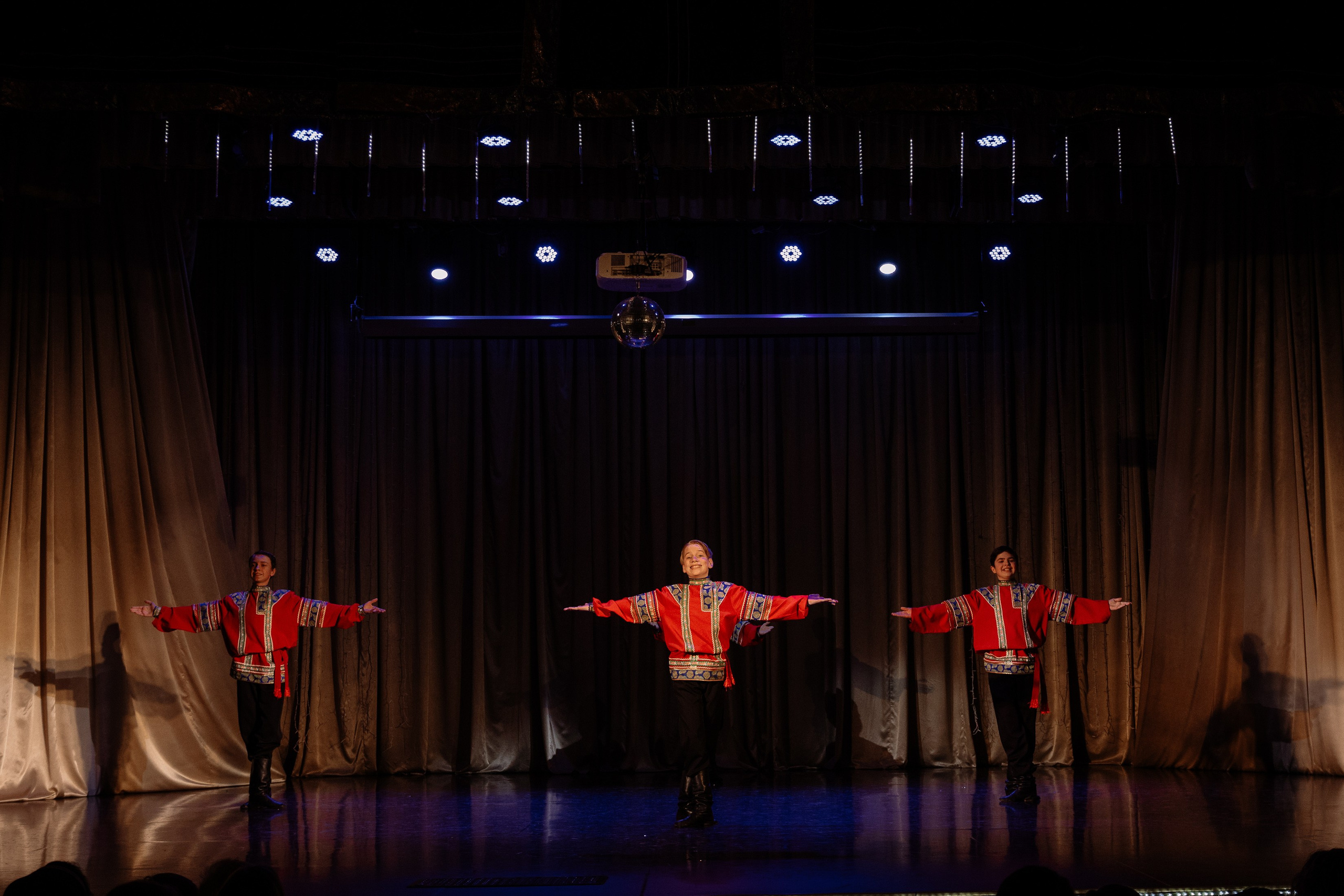 Сибирские узоры ДК Ефремова. Фотограф Юлия Мальцева