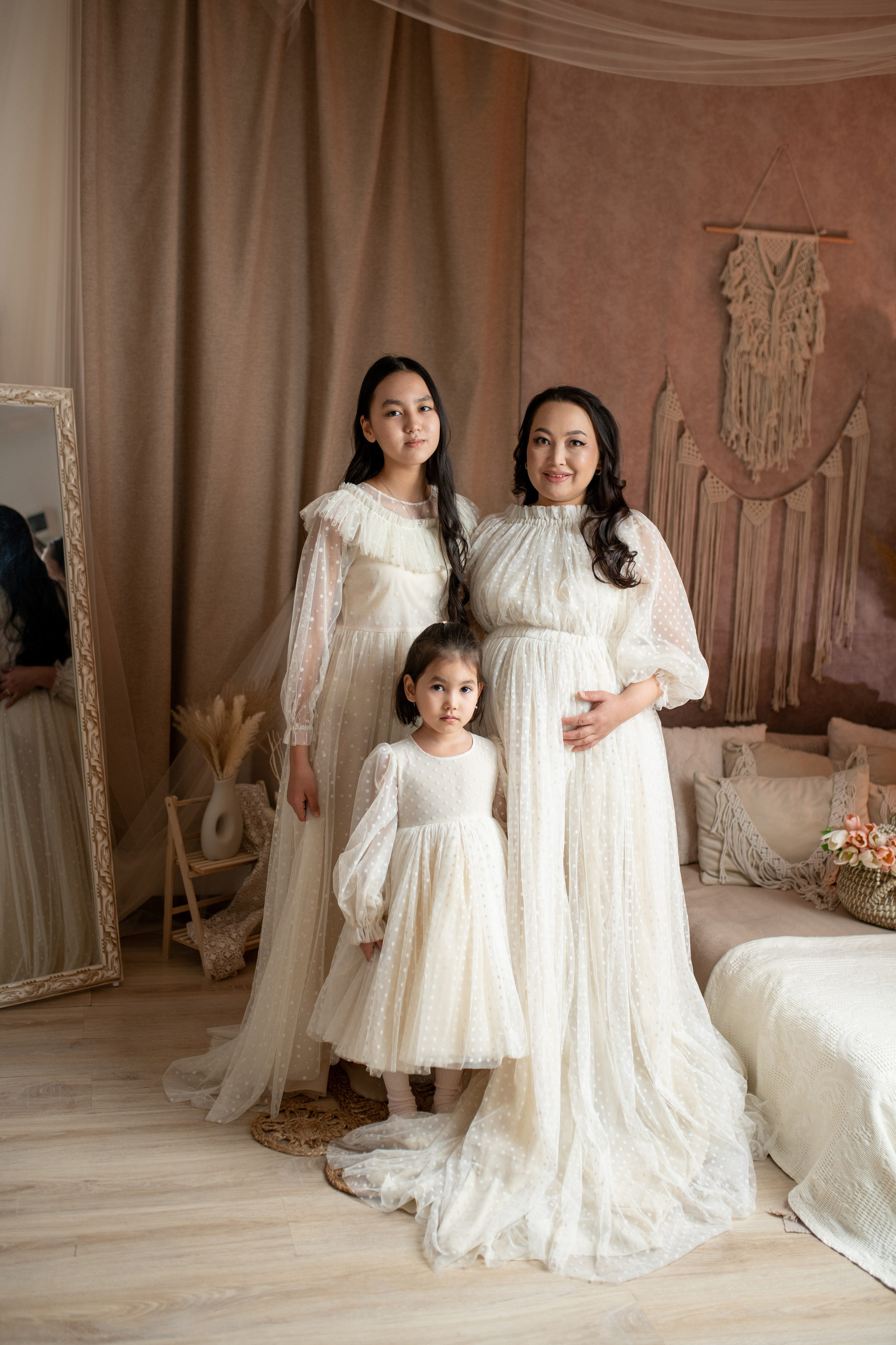 СЕМЕЙНЫЙ ВЕСЕННИЙ (Фотограф Лидия). Творческая команда Ульяшевы, свадебная и семейная фотография. Кахахста