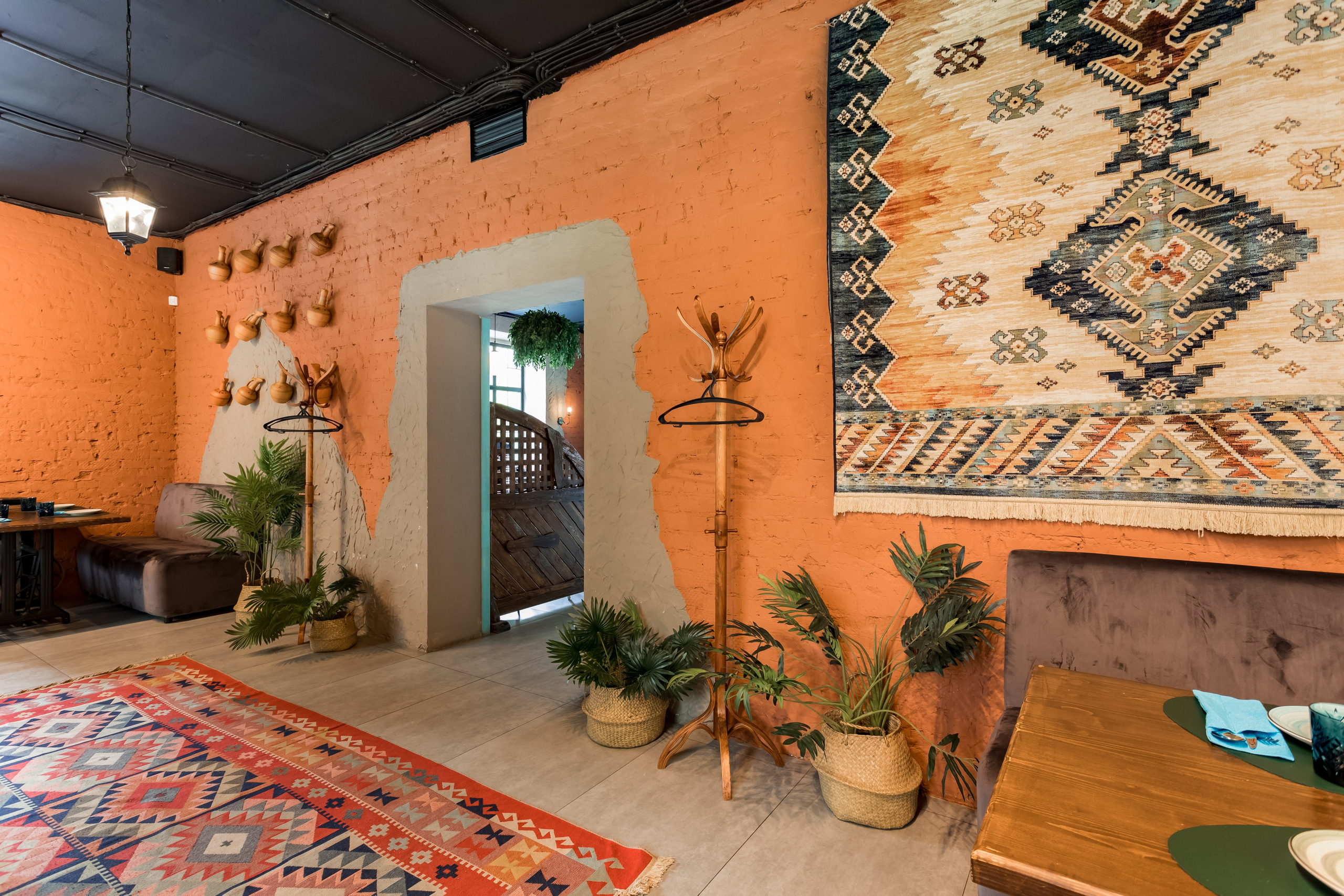 Интерьерная фотосессия для ресторана Тетри на Окской. Интерьеры, Контент, Портреты | Фотограф в Москве Дани Терно