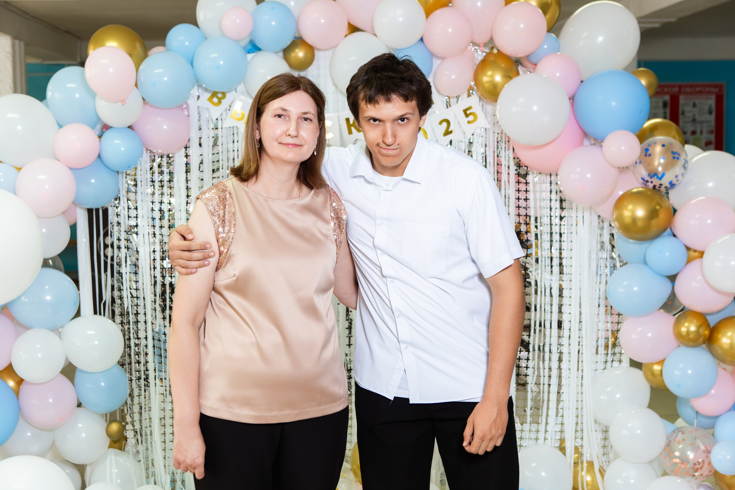 ФОТОСЕССИЯ С РОДИТЕЛЯМИ ВЫПУСКНОЙ 2025 9 ШКОЛА МЦЕНСК. ТВОЙ АЛЬБОМ / ТВОИ ПРАВИЛА