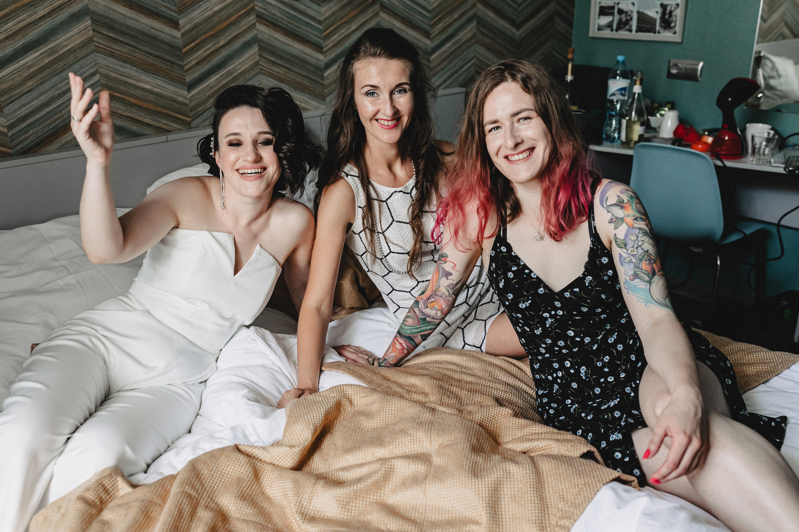 Свадьба Жени и Паши. С друзьями. Свадебный и семейный фотограф Женя Добрянская в Нижнем Новгороде