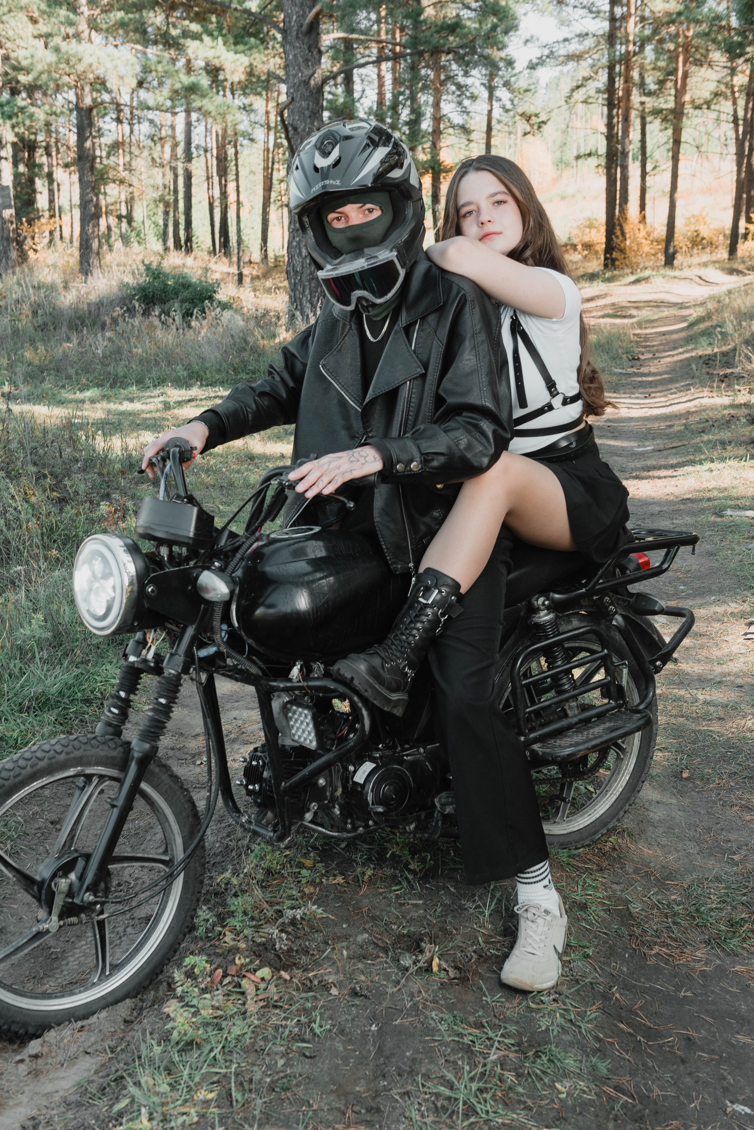Выпускной фотоальбом для средней школы. Фотограф Эллина Дар г. Улан-Удэ