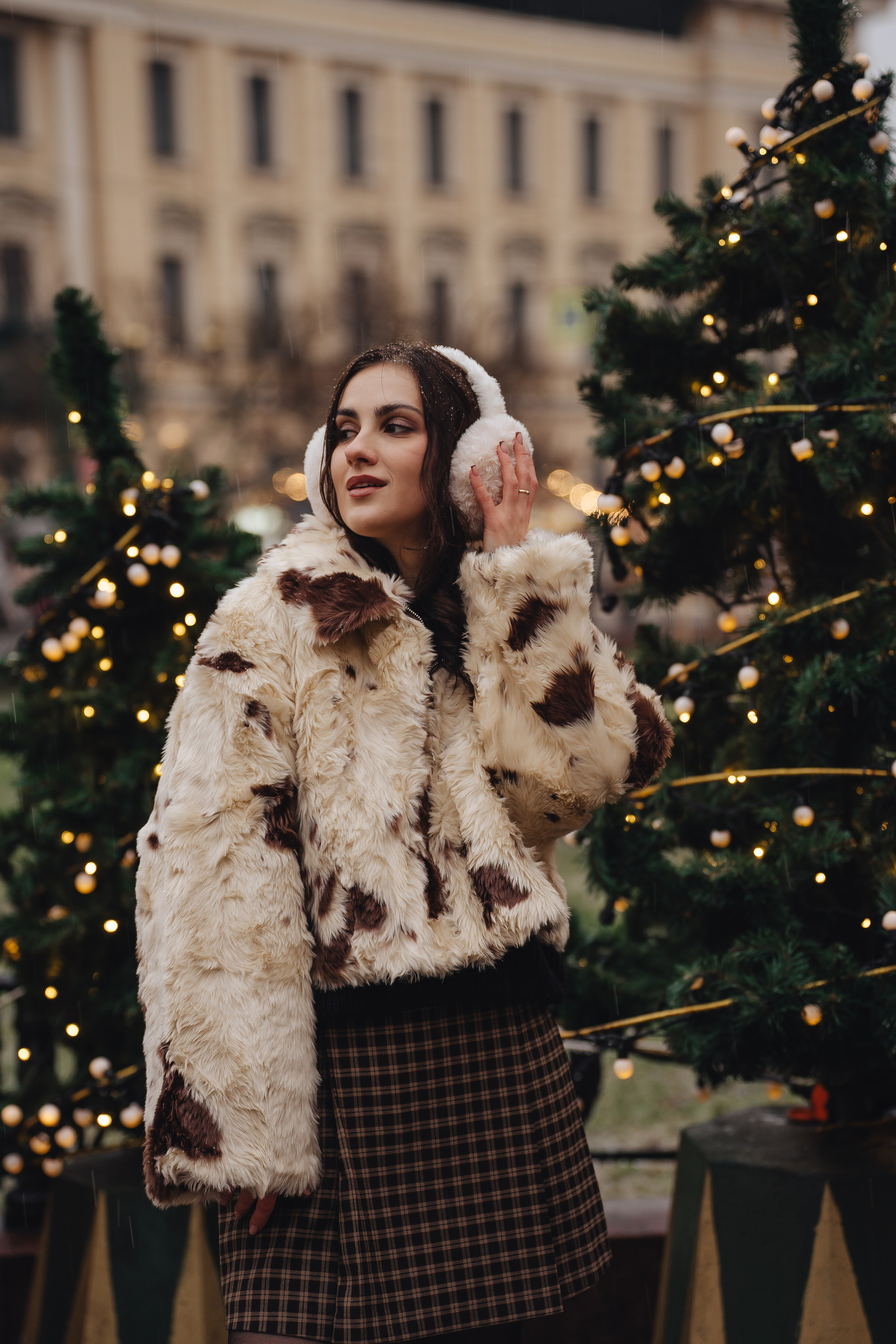 ПРОГУЛКА НА МАНЕЖНОЙ ПЛОЩАДИ ДЛЯ ДЕВУШКИ ПЕРЕД НОВЫМ ГОДОМ (НОВОГОДНЯЯ ФОТОСЕССИИЯ НА МАНЕЖНОЙ ПЛОЩАДИ). Профессиональный фотограф, Санкт-Петербург — Виктория Богомолова