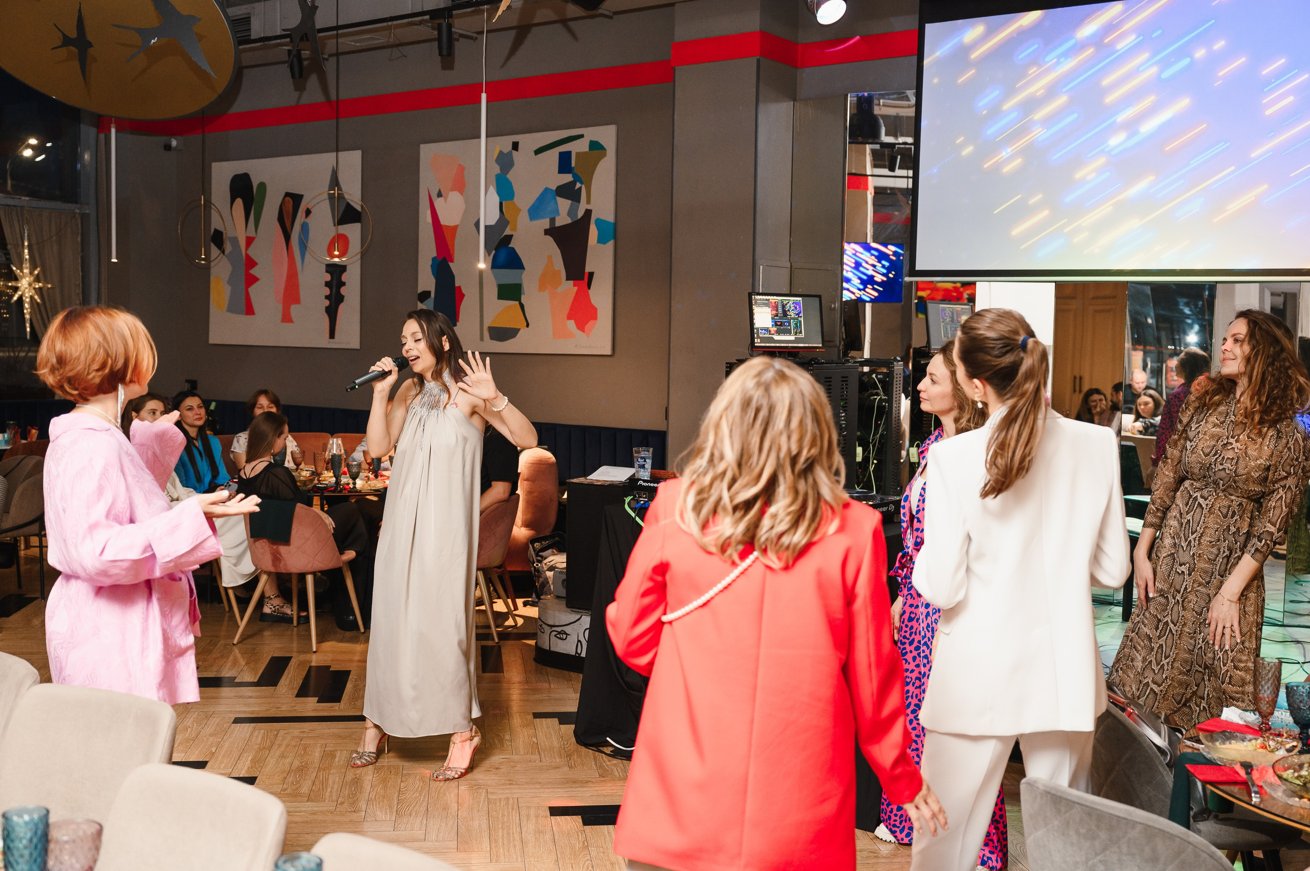 День рождения в формате выступления. Wedding and family photographer USA