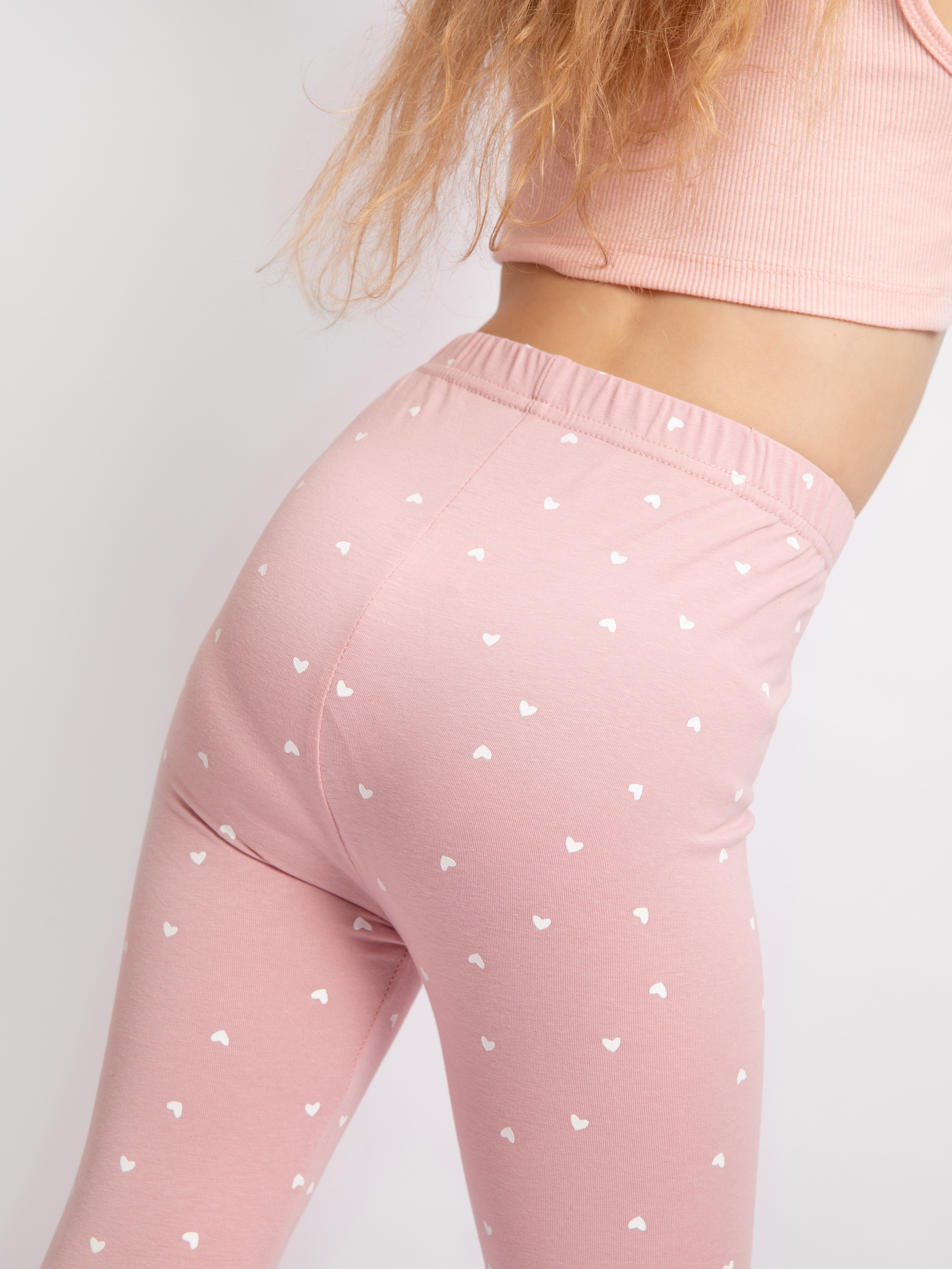 Детские лосины. Фотостудия предметной и модельной съёмки для маркетплейсов