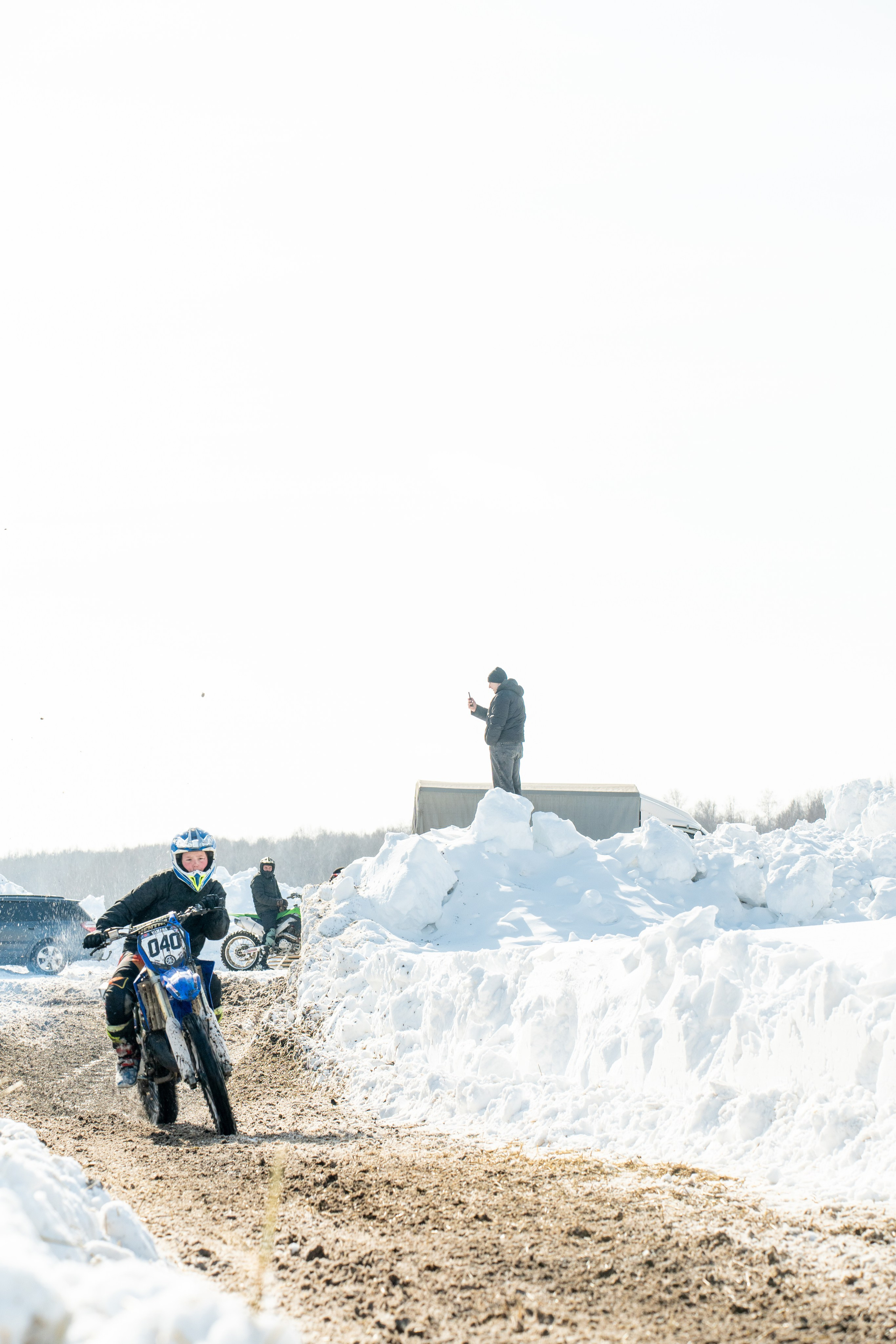 Мотокросс, закрытие зимнего сезона. Фотограф Артем Ларионов