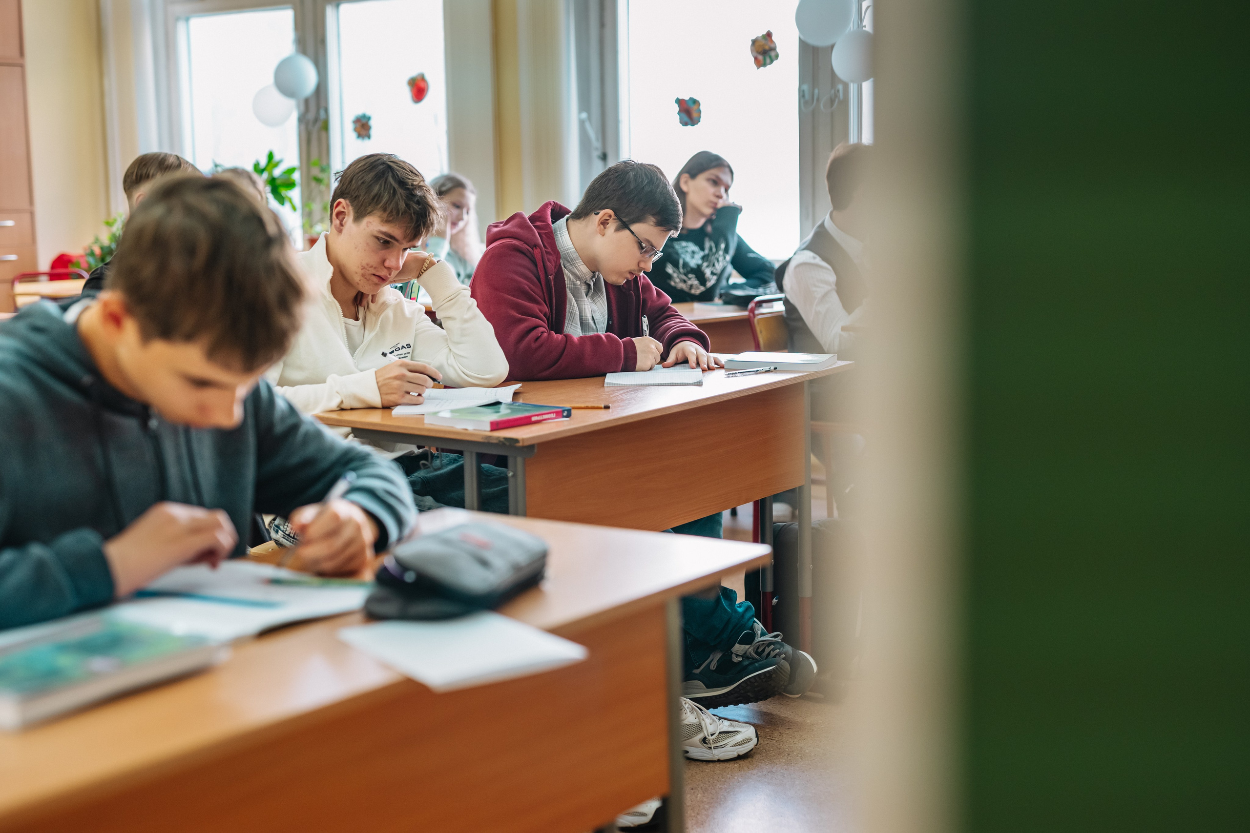 10 класс. Школьные альбомы и альбомы для детского сада. Юлия Осипова. Москва