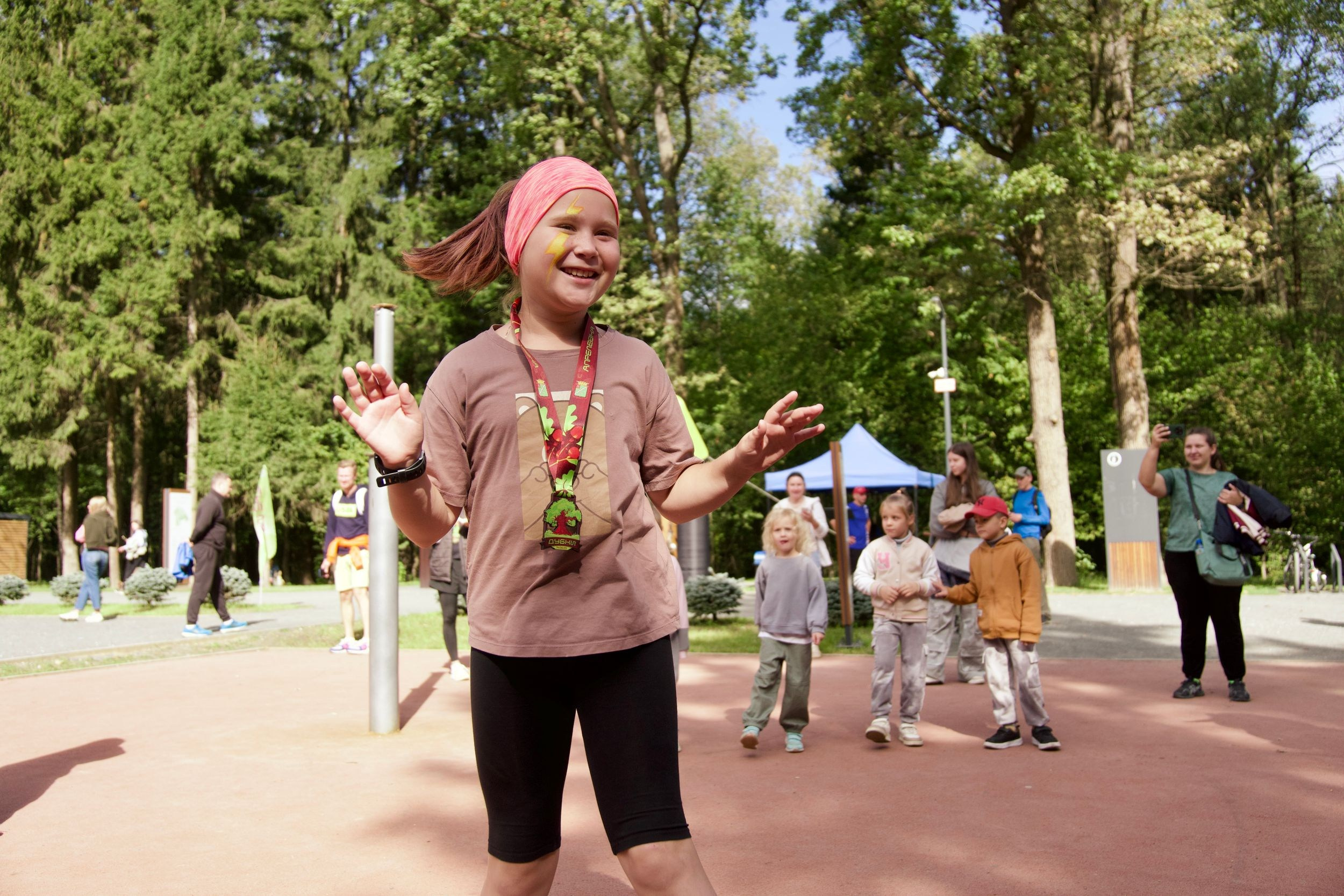 Забег в парке «Дубки». Кафе «БЕЛКА НАШЕПТАЛА». Ну оооочень концептуальное кафе