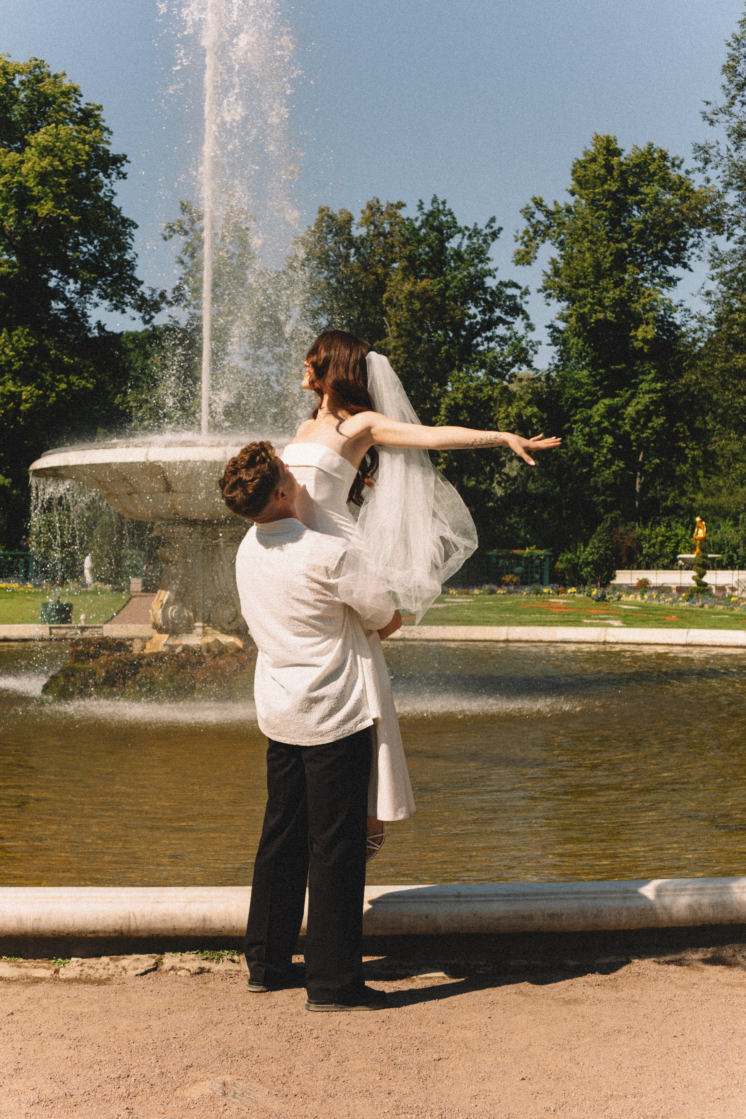 СВАДЕБНАЯ СЬЕМКА В ПЕТЕРГОФЕ И СЬЕМКА РЕПОРТАЖА В ЗАГСЕ ПЕТЕРГОФА. Профессиональный фотограф, Санкт-Петербург — Виктория Богомолова