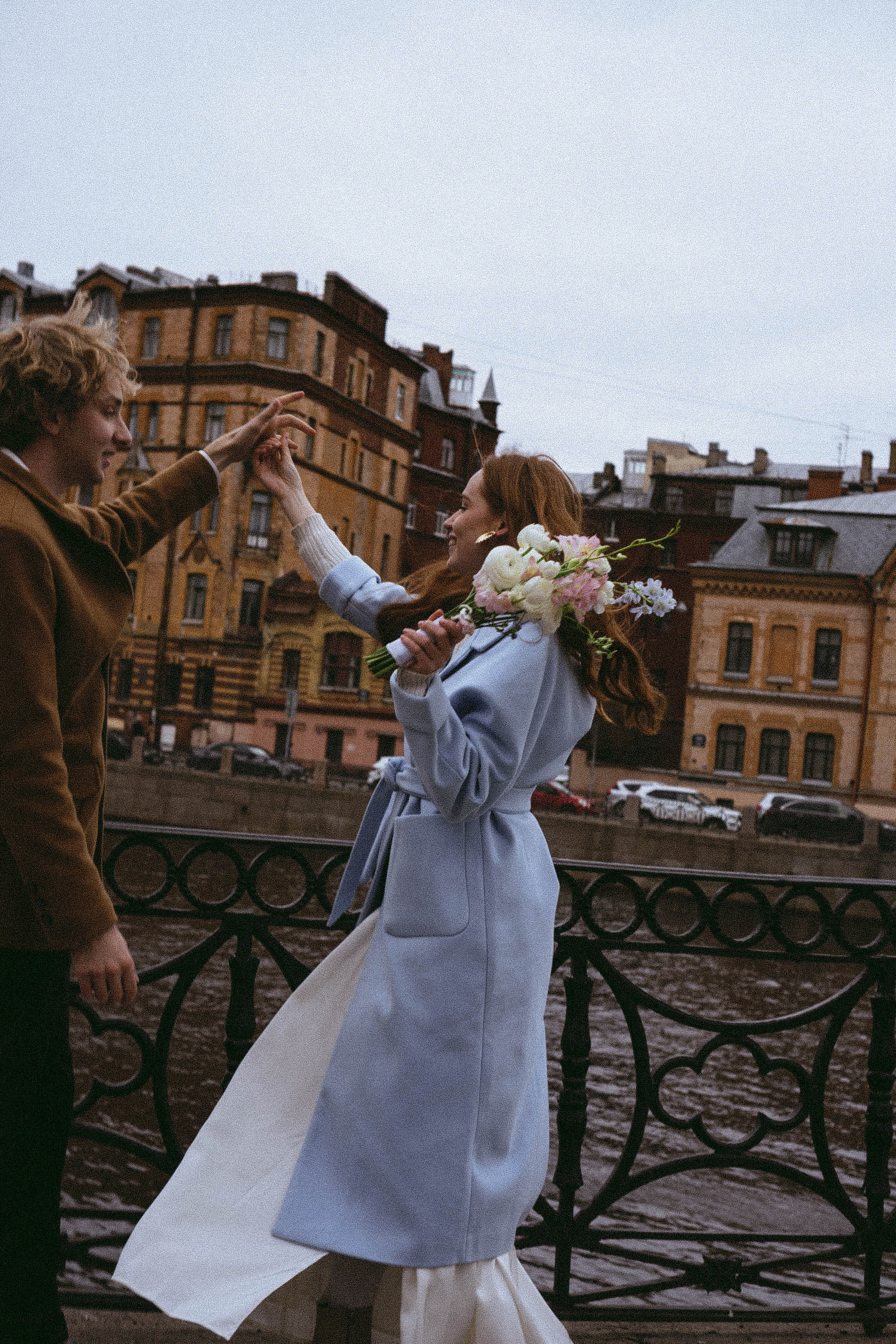 СВАДЕБНАЯ ПРОГУЛКА ПО ПЕТРОГРАДКЕ ВЕСНОЙ (ФОТОСЕССИИЯ ПАРЫ СВАДЕБНАЯ). Профессиональный фотограф, Санкт-Петербург — Виктория Богомолова