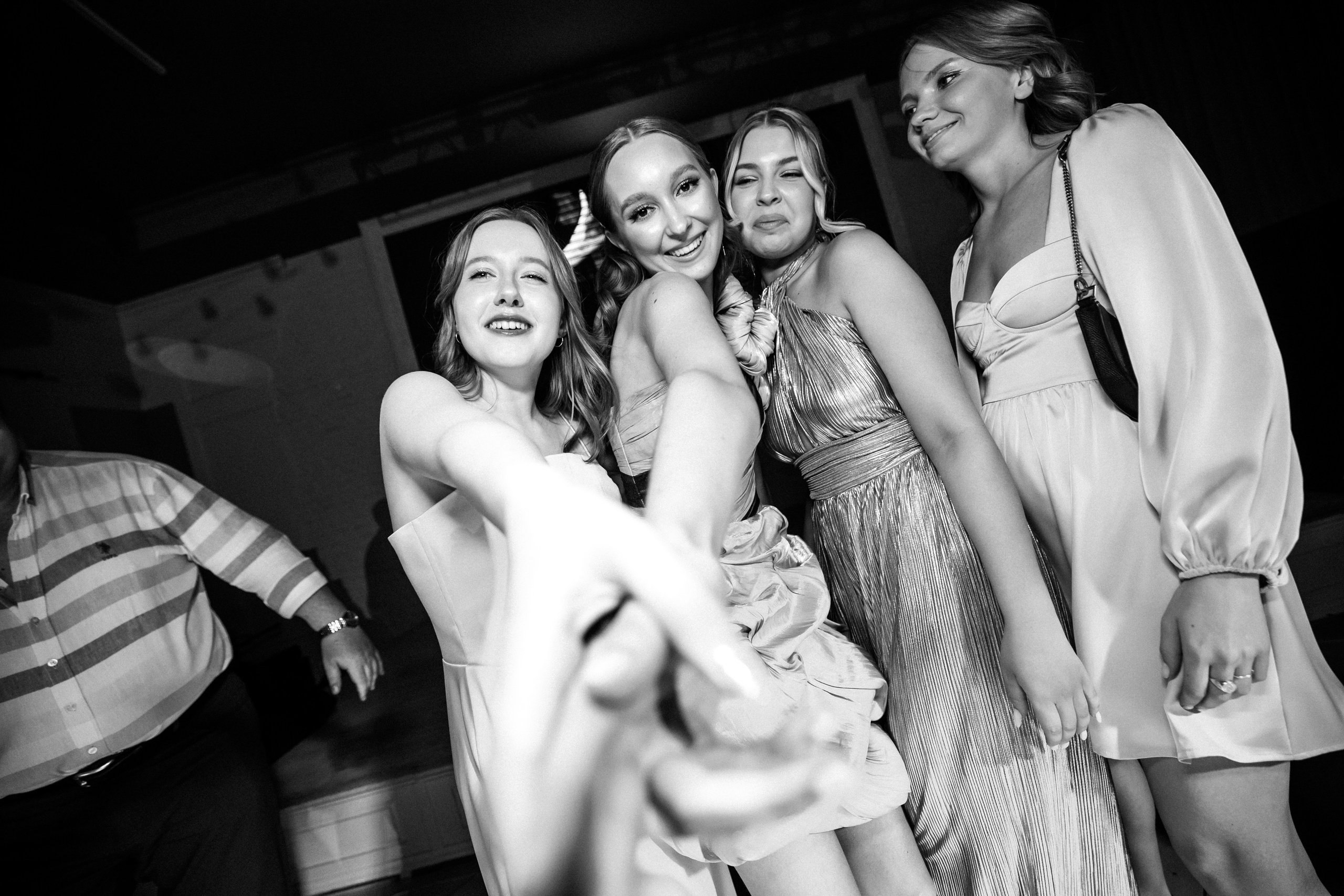 2023-06-23 Выпускной МБОУ СОШ № 10. Фотограф в Красноярске