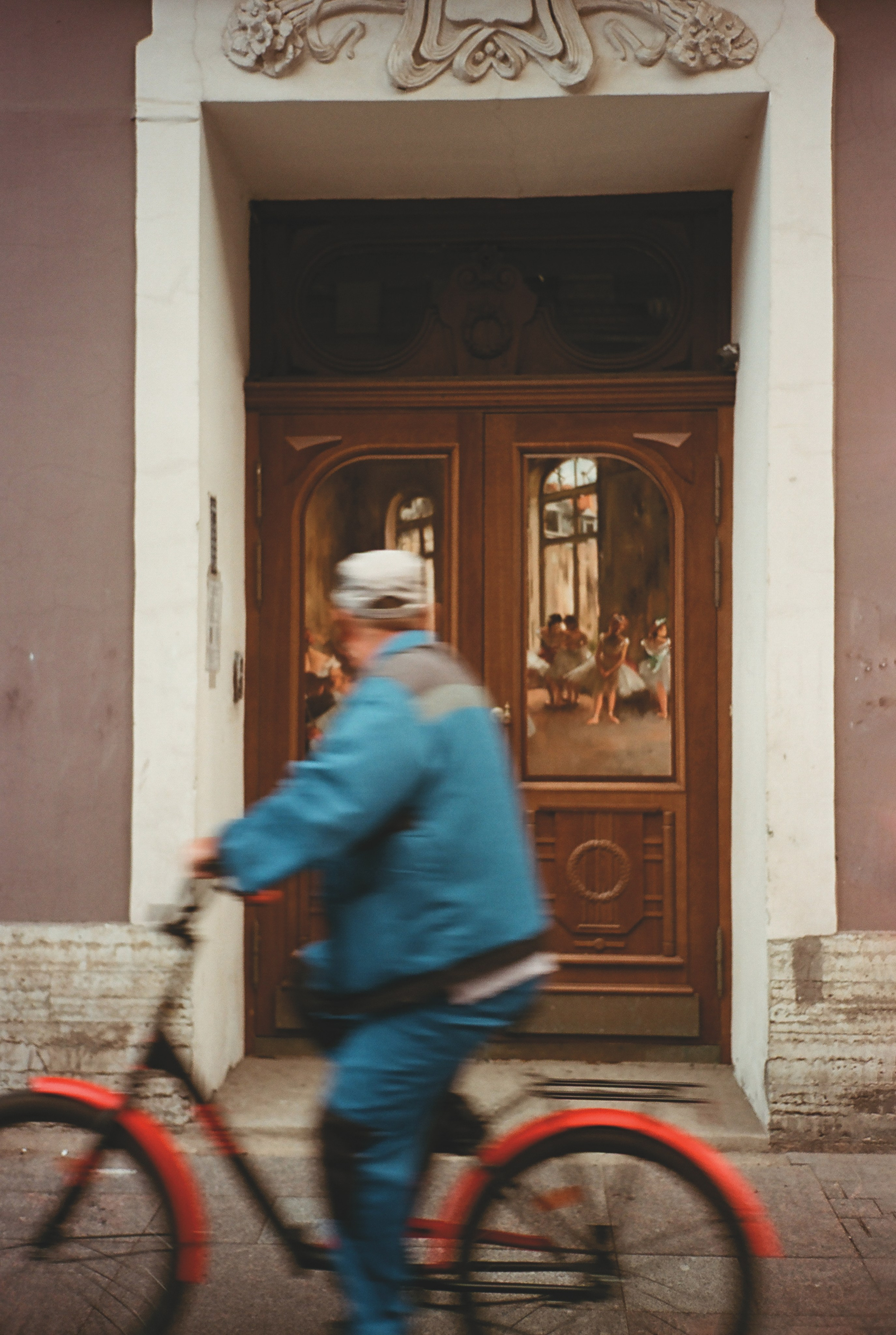 Фотографии цветные. Свадебный и семейный пленочный фотограф в Петербурге Истомина Ирина