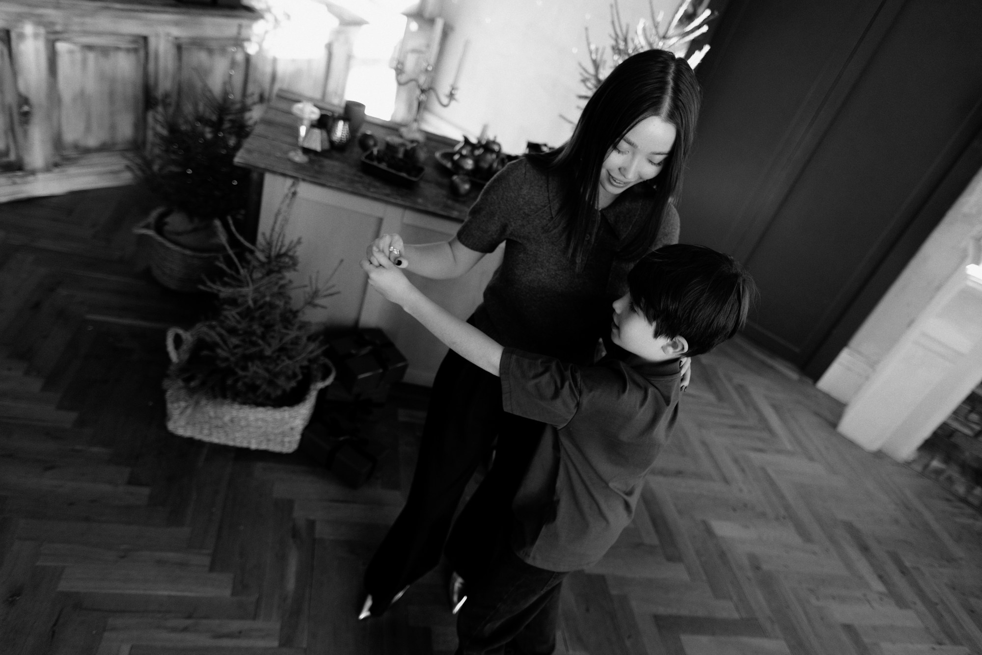 Емейная фотосессия мама, дочь и сын в Тюмени — Дарья Мустафина. Портретный фотограф Тюмень Дарья Мустафина