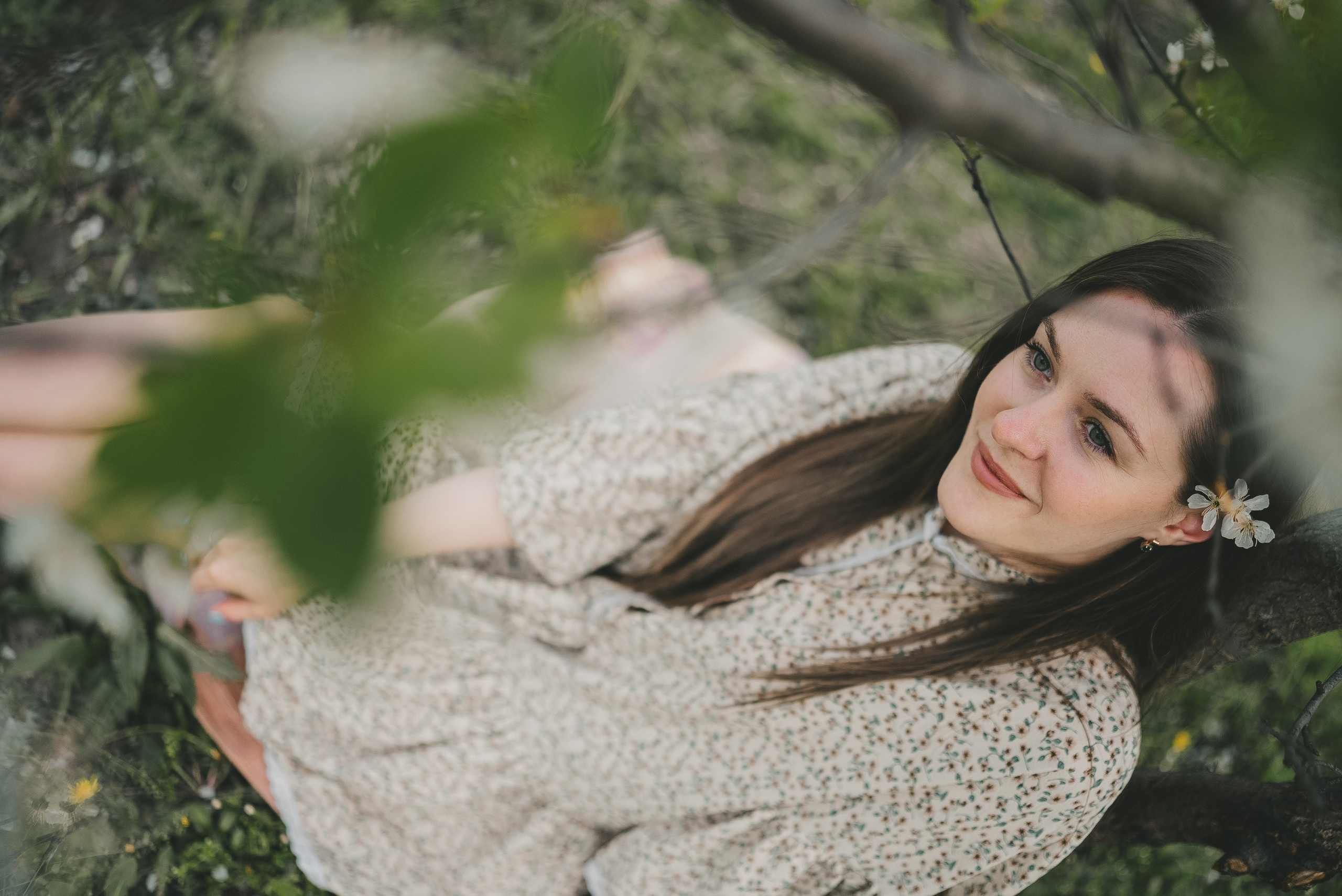 Фотосессия с цветущими деревьями. Семейный фотограф и видеограф Алёна Ким