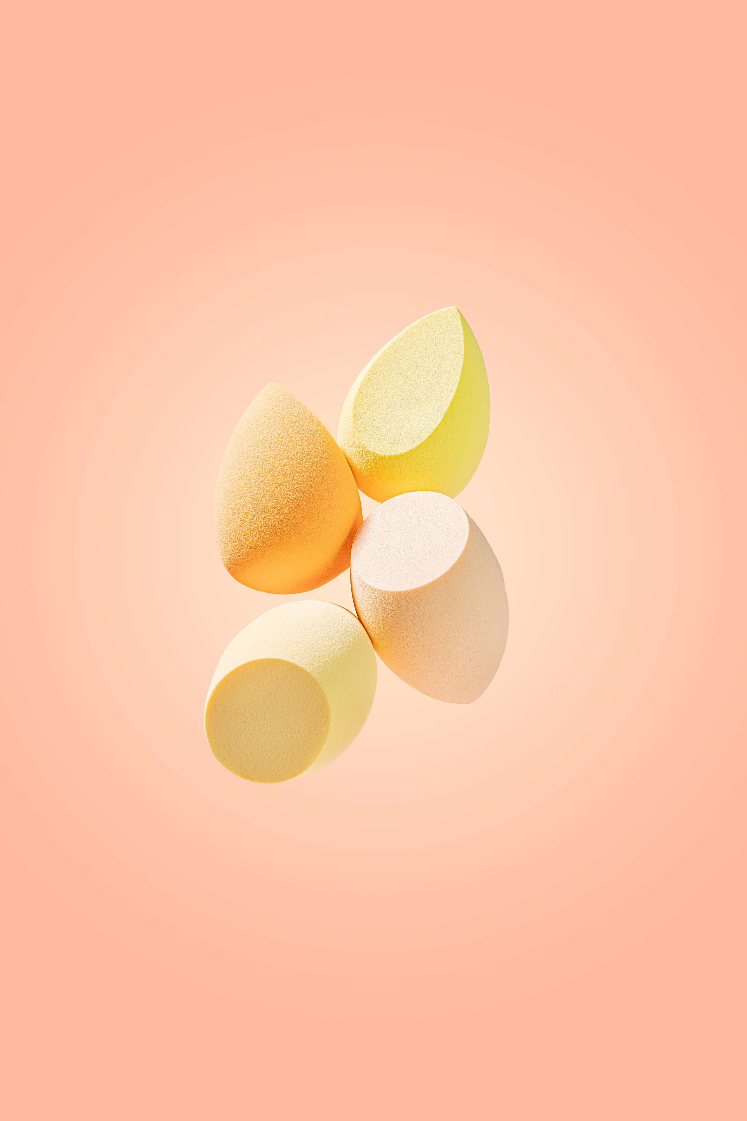 Спонжи. Левитация, кадры с детальной ретушью. Анастасия Дунаева. Фотограф в Севастополе