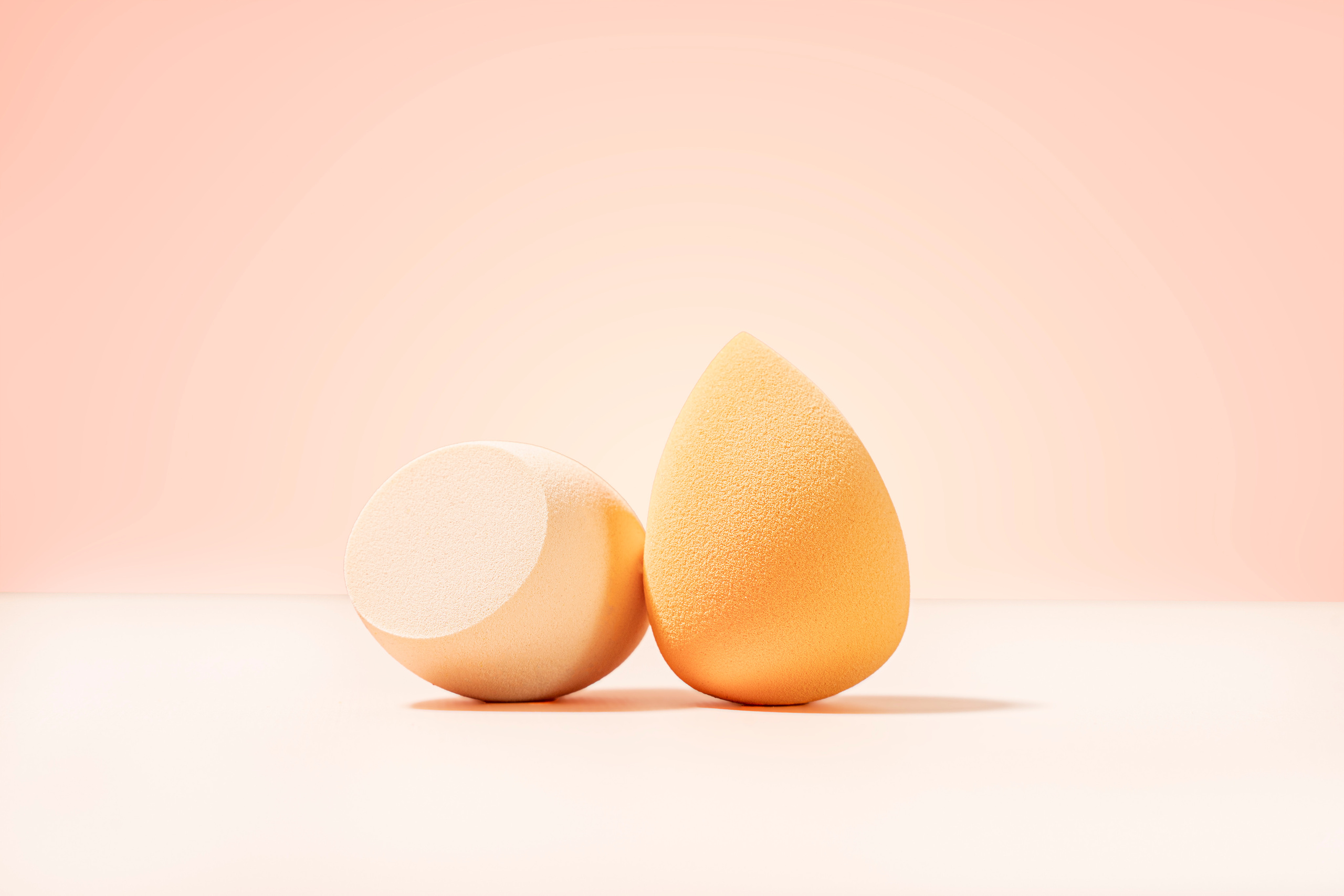 Спонжи. Левитация, кадры с детальной ретушью. Анастасия Дунаева. Фотограф в Севастополе