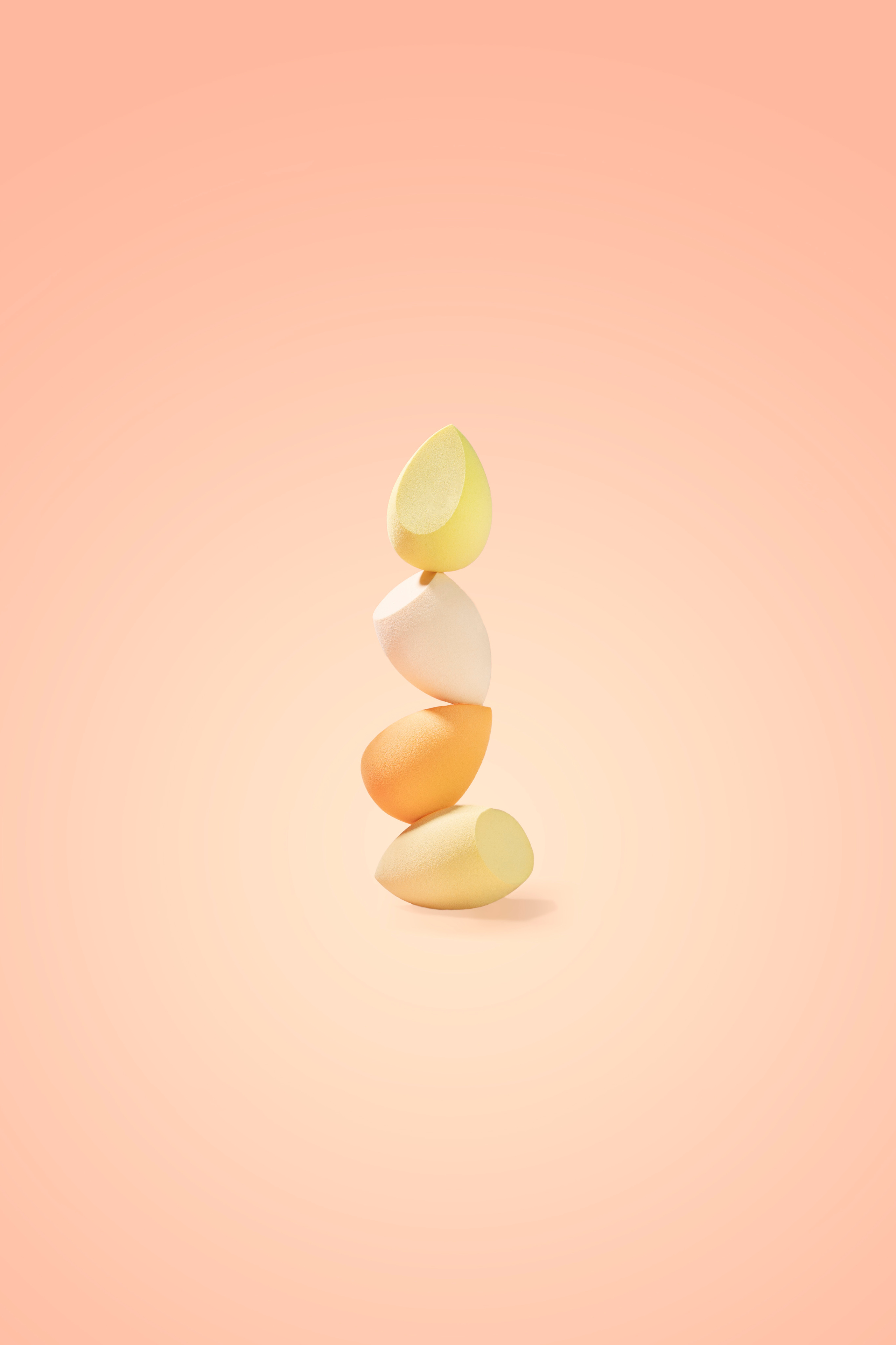 Спонжи. Левитация, кадры с детальной ретушью. Анастасия Дунаева. Фотограф в Севастополе