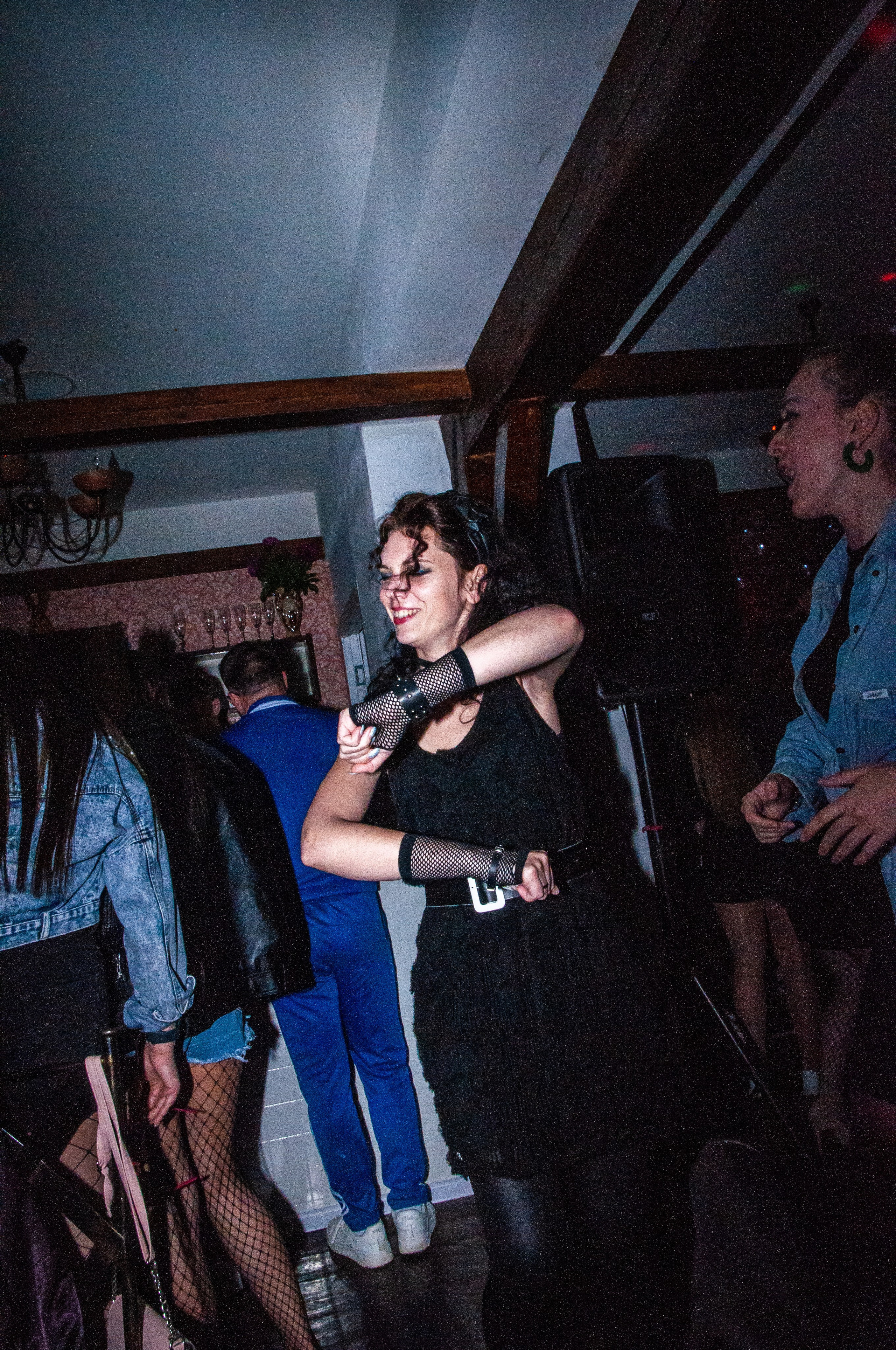 Вечеринка 90-тые. Фотограф Катя Щербина