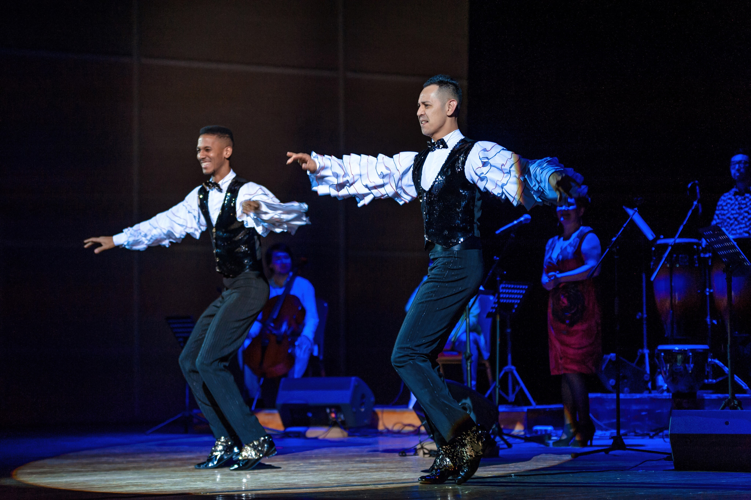 Концерты. Фестивали. Елена Северина фотограф, Алматы: репортаж (спорт, концерты, конференции), предметная и фуд-съёмка, портреты, каталоги, фэшн, ретушь