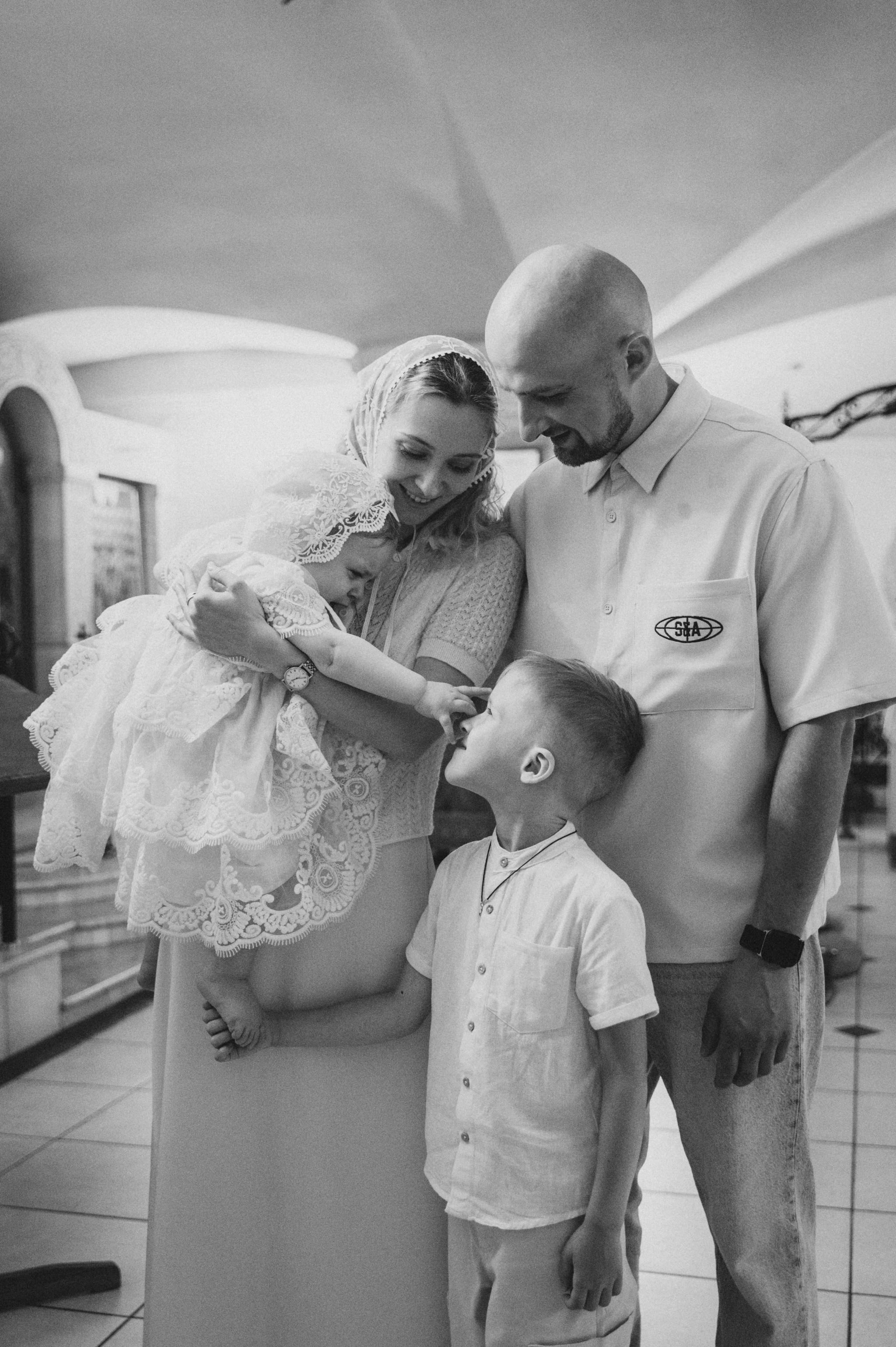 Крещение Владиславы (Криптовый храм в честь собора Новомучеников и Исповедников земли Белорусской). Семейный фотограф в Минске Дарья Дреко