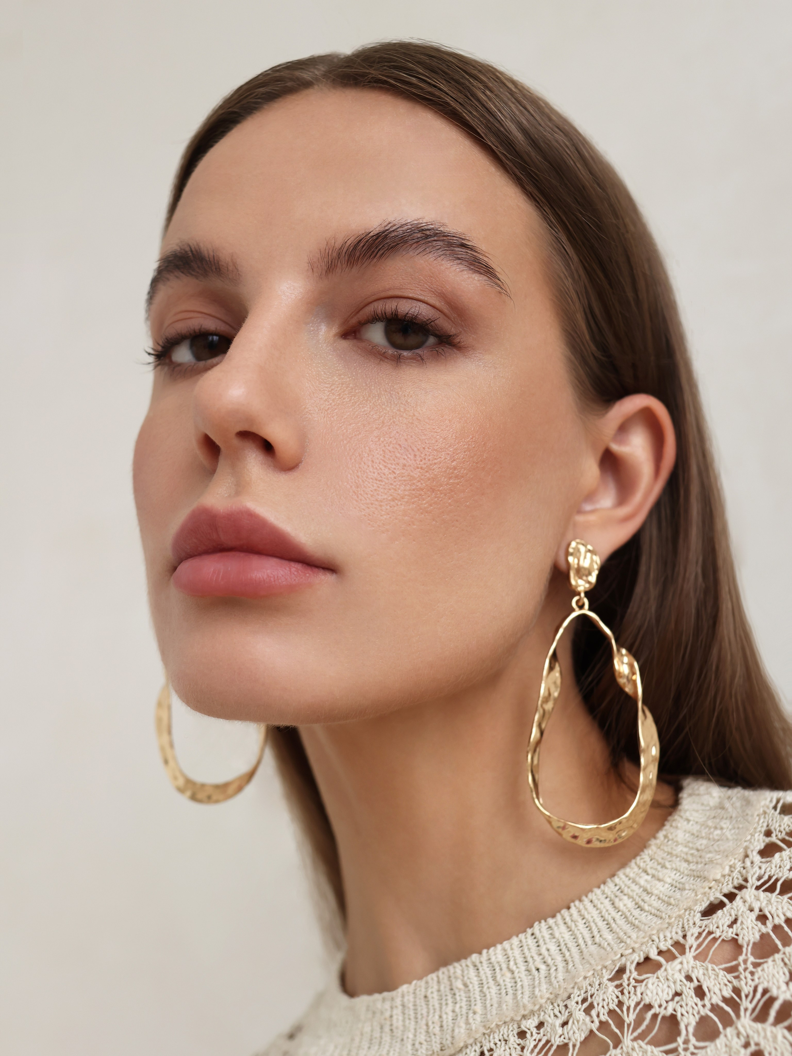 Каталожная съемка одежды для брендов под ключ в Москве