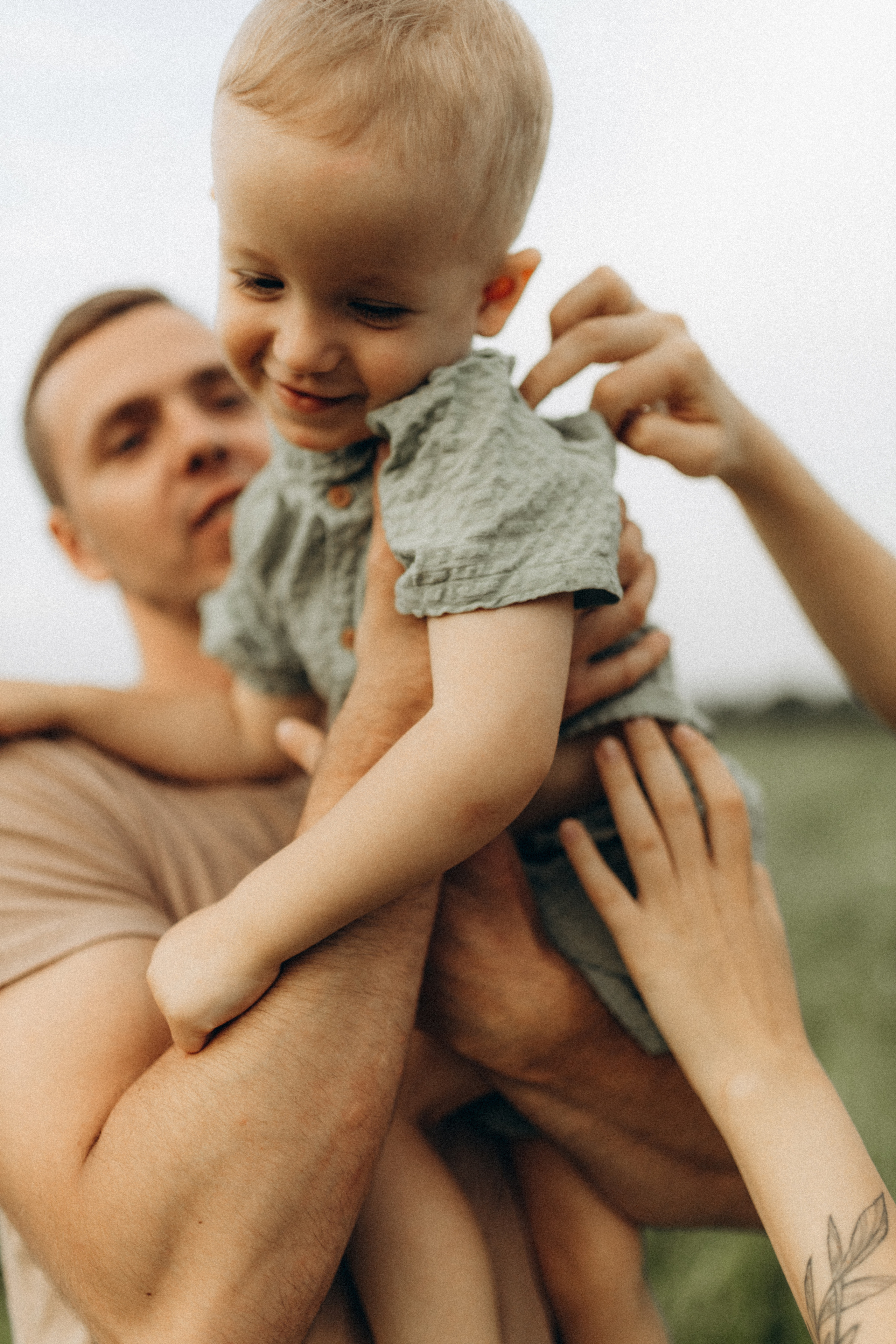 Семейная съёмка в ромашках. Фотограф НОГИНСК, Москва, Анастасия Белая