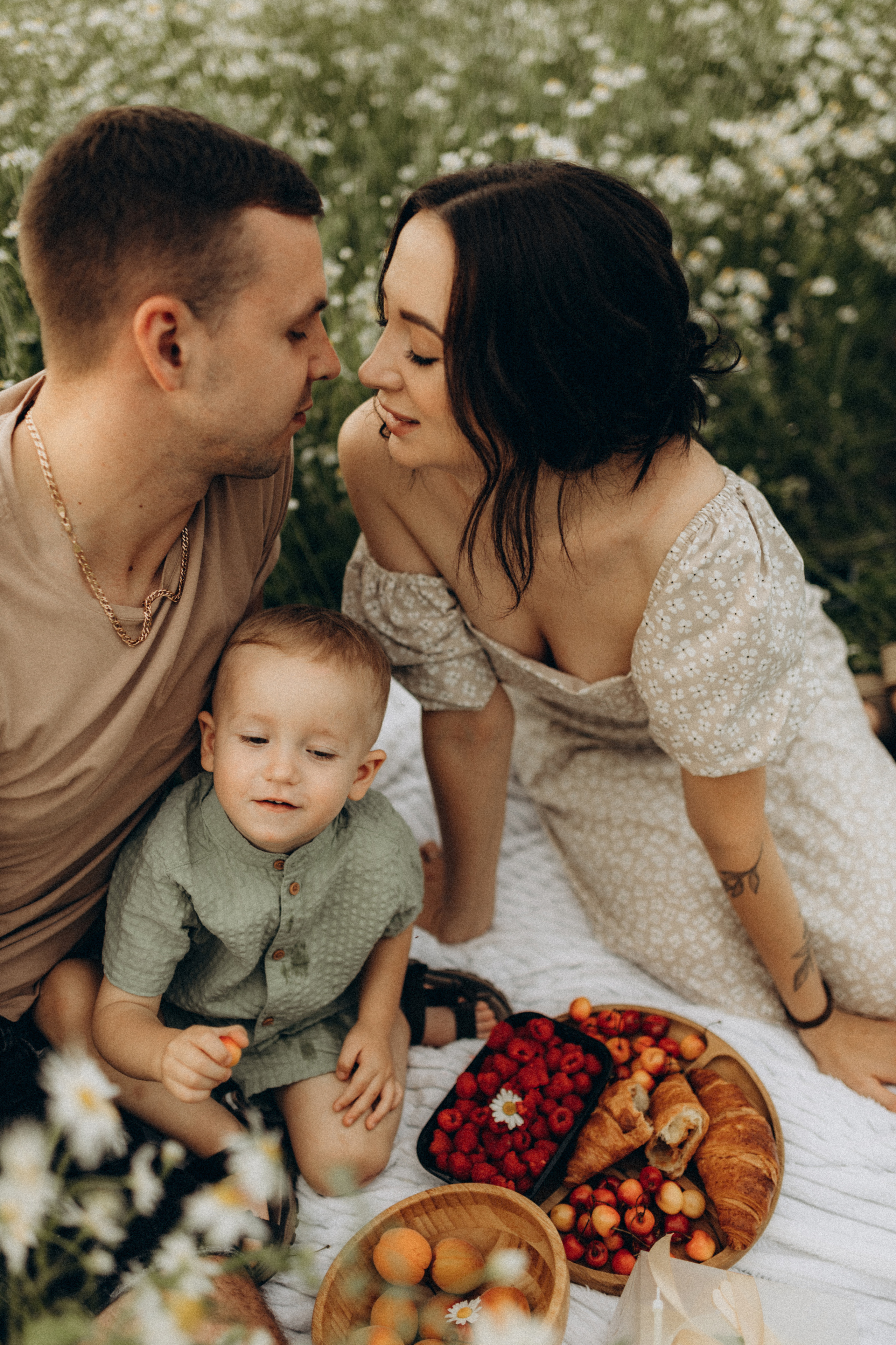 Семейная съёмка в ромашках. Фотограф НОГИНСК, Москва, Анастасия Белая