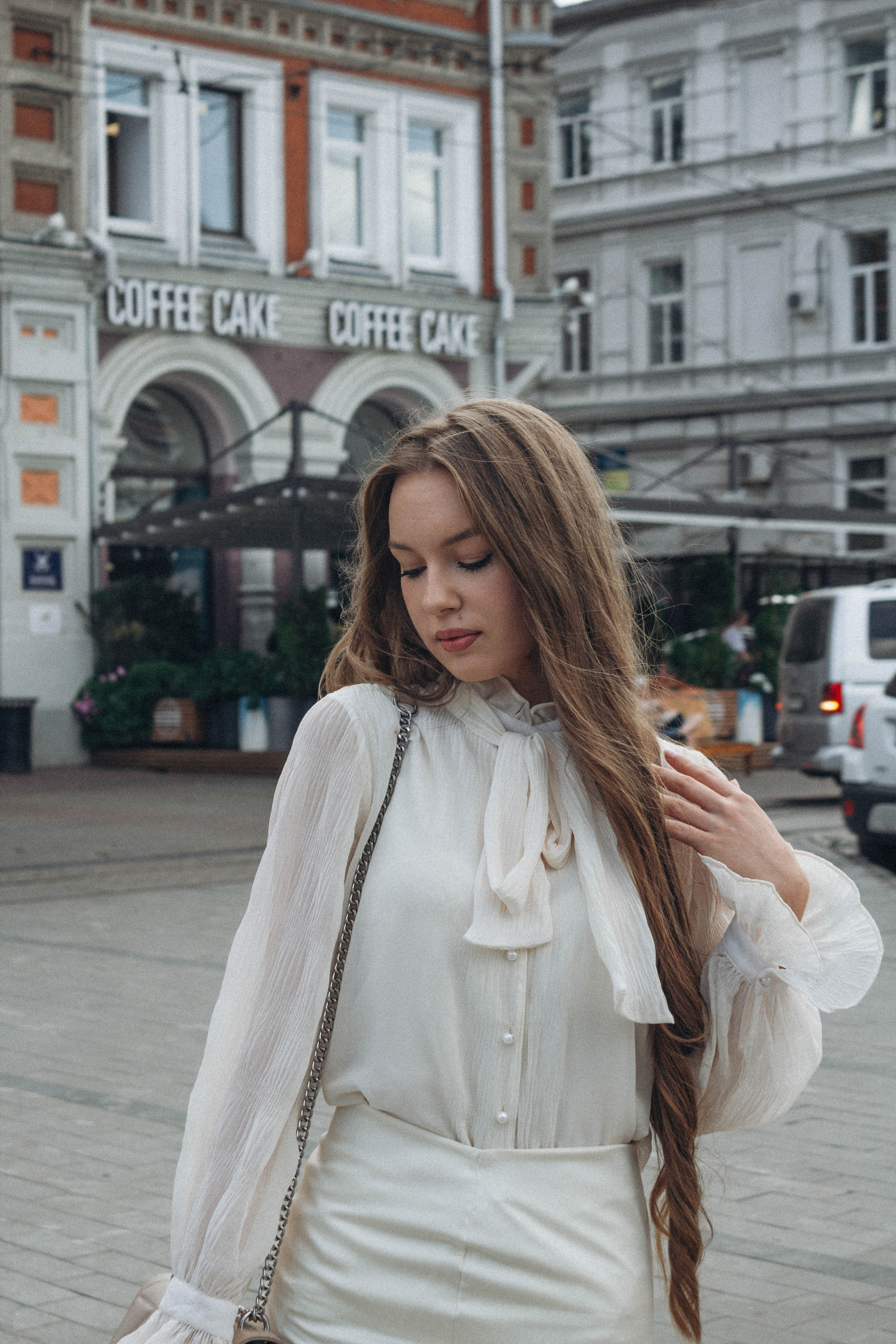 Sofiya. Я — Алёна и я фотографирую красиво (е)