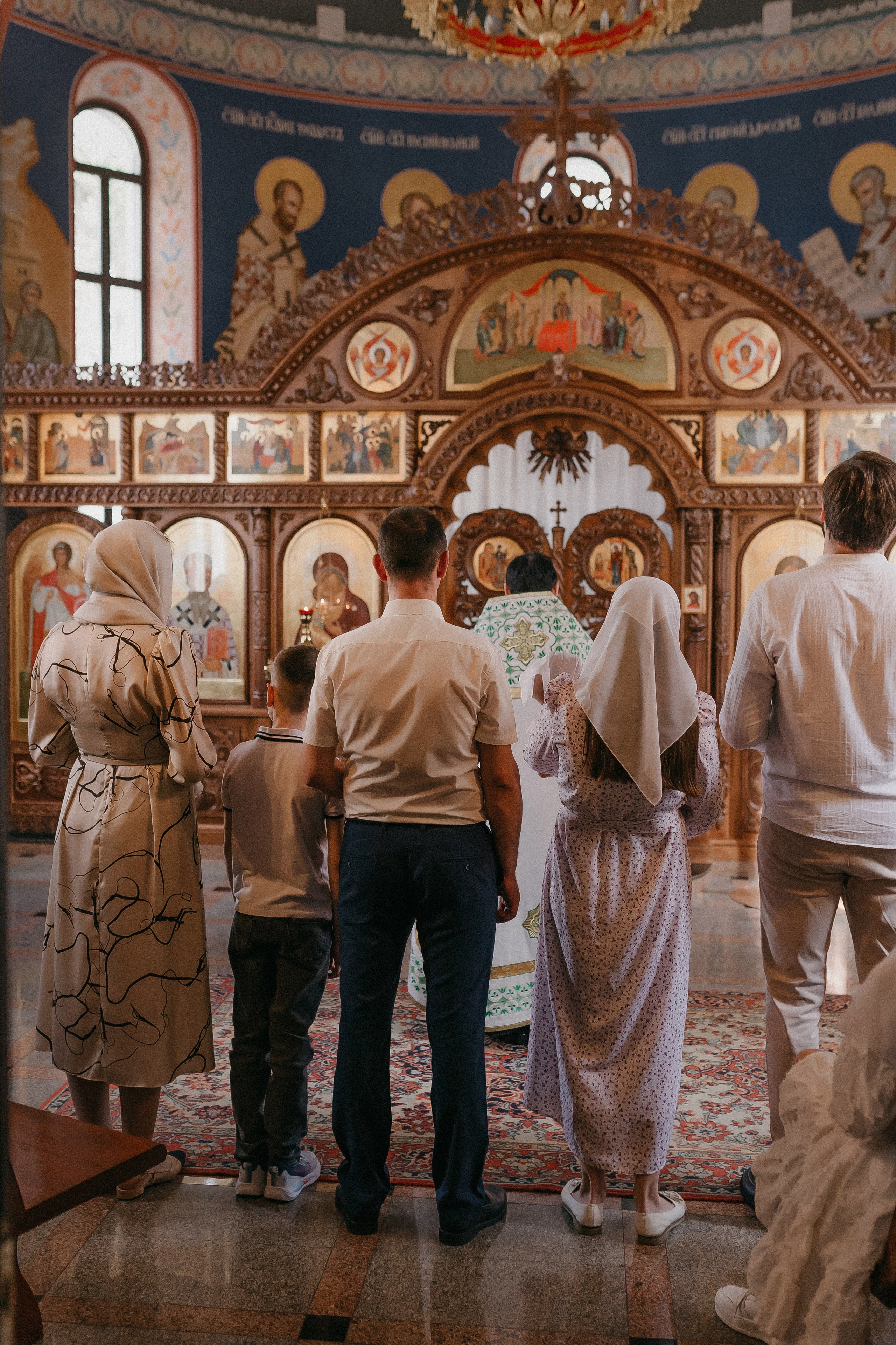 Крещение Артёма и Валерии. Храм Георгия Победоносца. Семейный фотограф в Сургуте