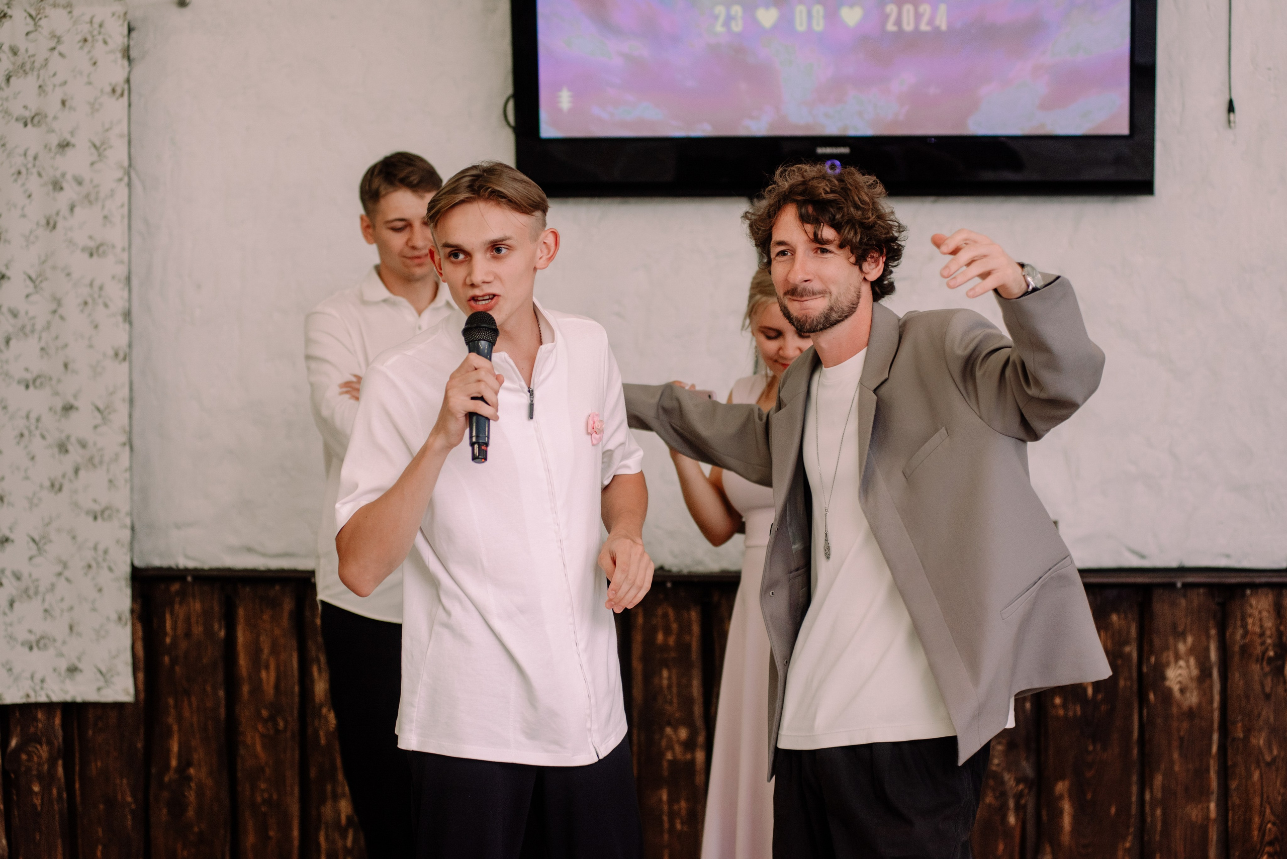 Юля и Саша — душевный банкет. Семейный и свадебный фотограф в Рязани Лиза Голованова