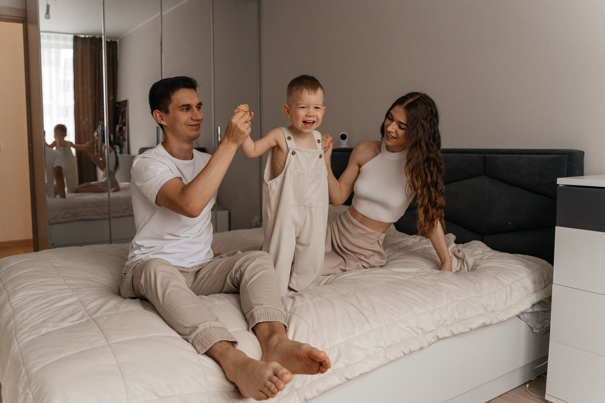 Вадим, Юля и Мирон. Волик Мария