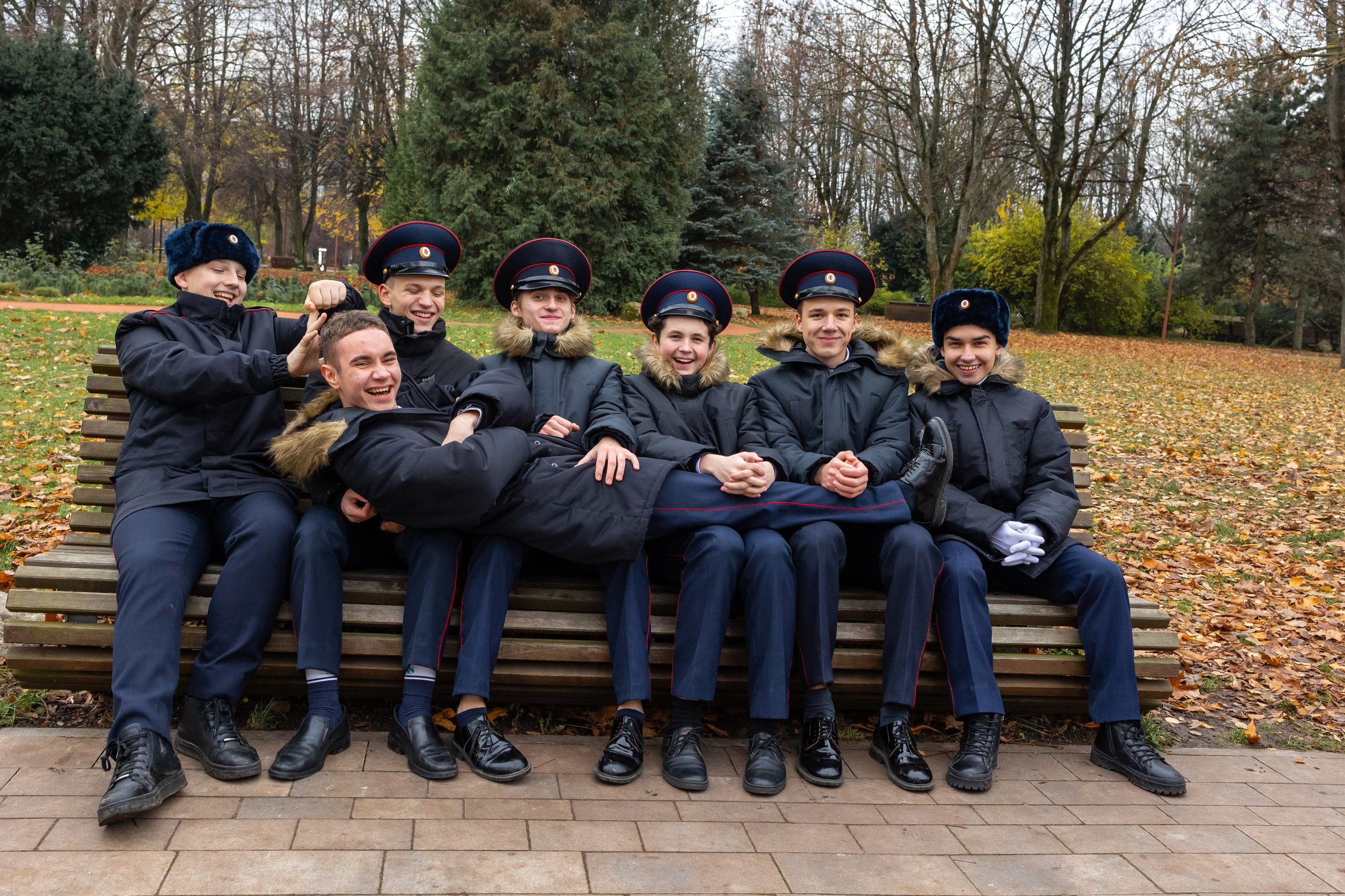 КАДЕТСКИЕ КЛАССЫ. LiveBook39 — студия выпускных альбомов Светланы Микишаниной в Калининграде